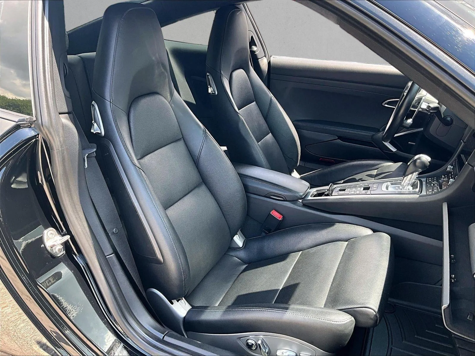 2018 Porsche 911 Carrera S photo 9