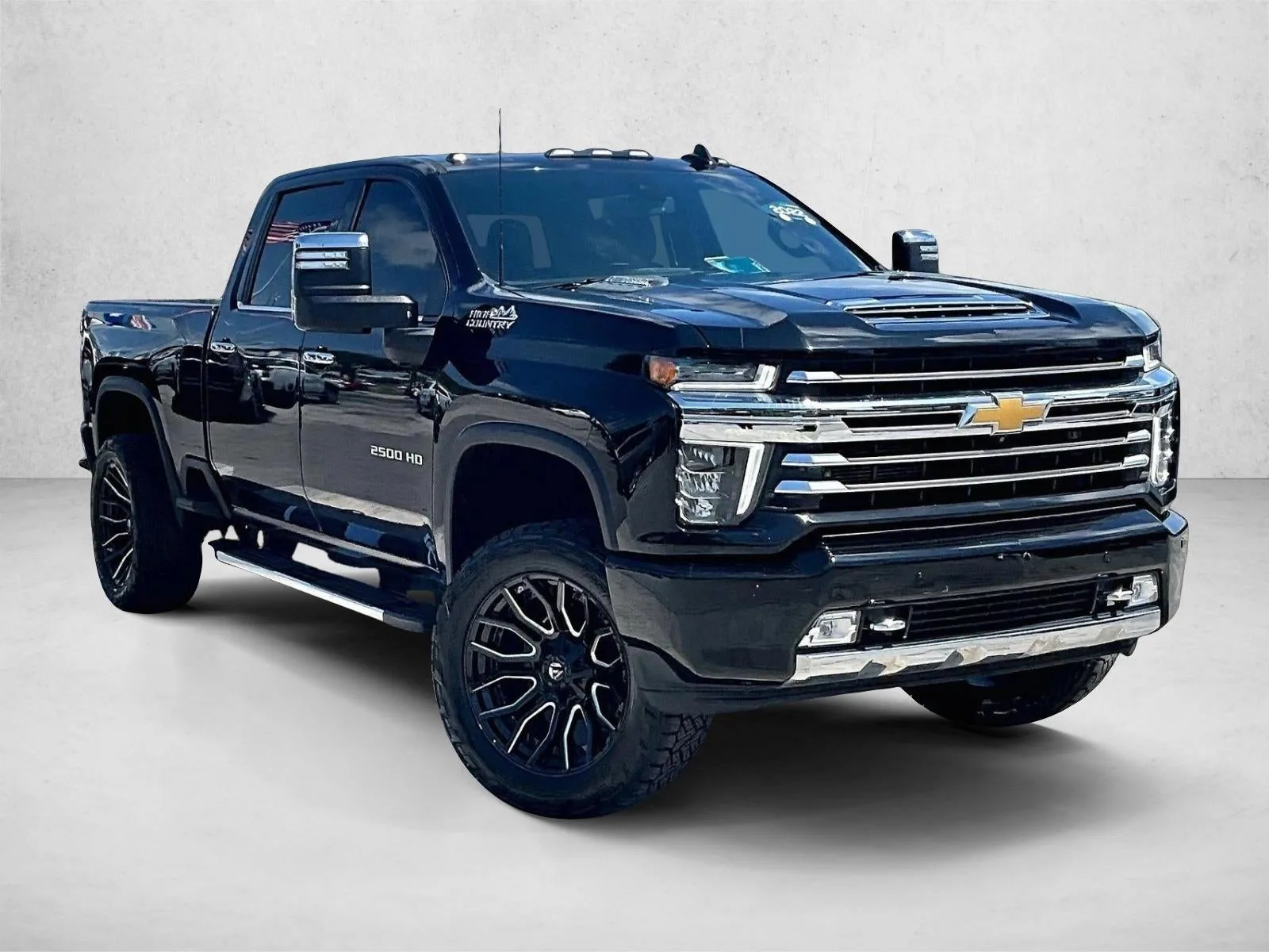 2022 Chevrolet Silverado 2500 HD High Country photo 12