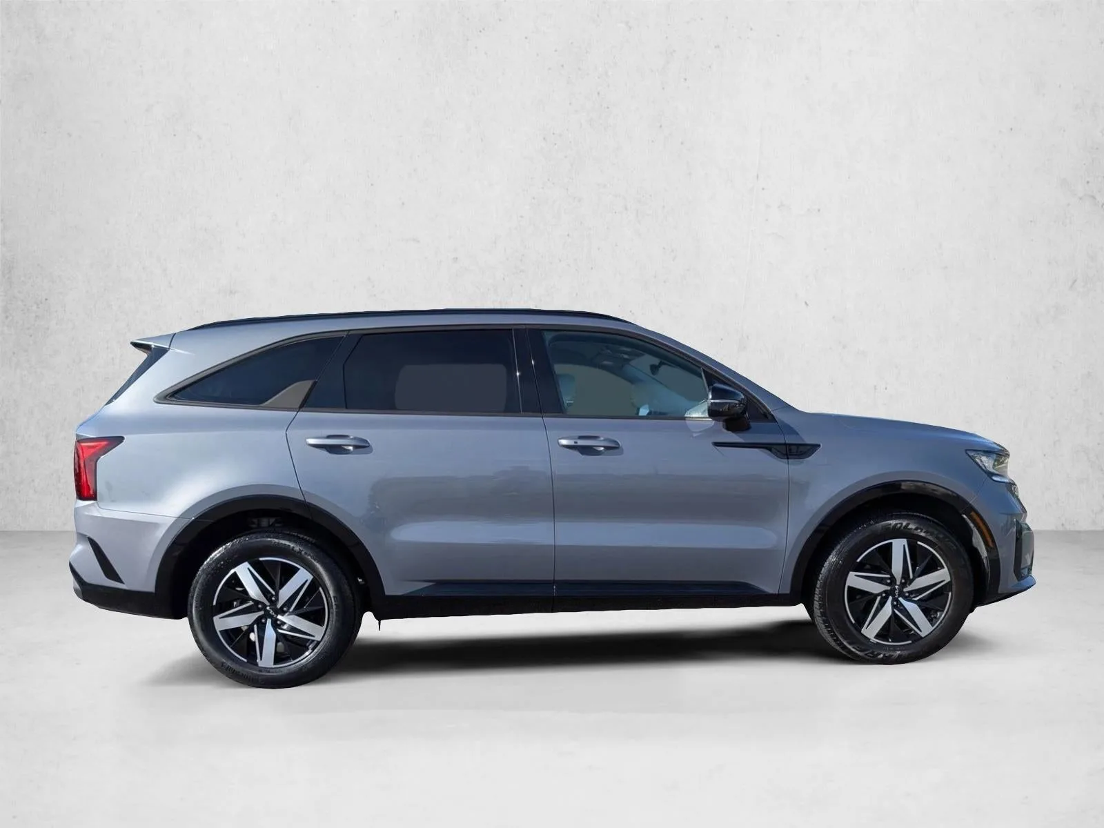 2023 Kia Sorento S FWD photo 4