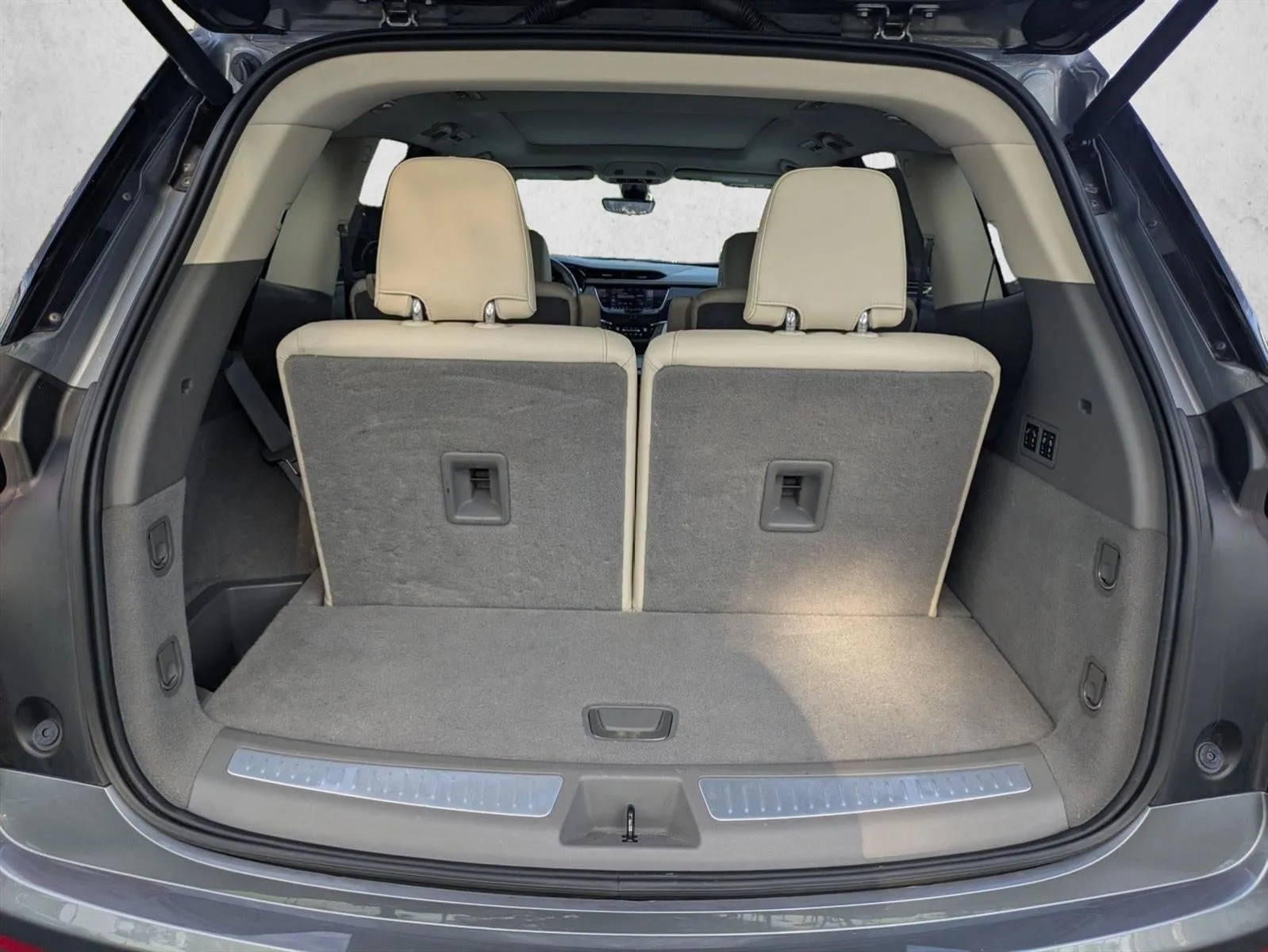 2020 Cadillac XT6 FWD 4dr Premium Luxury photo 6