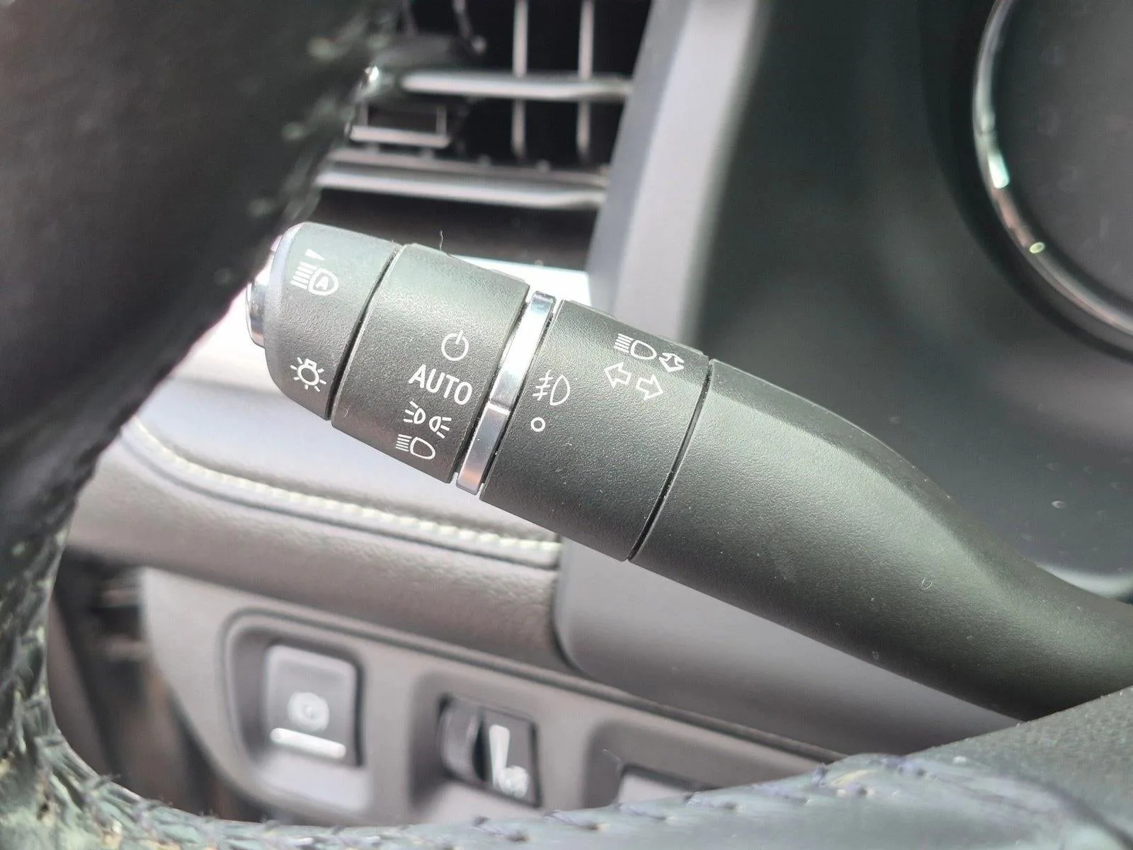2021 GMC Acadia FWD SLT photo 6