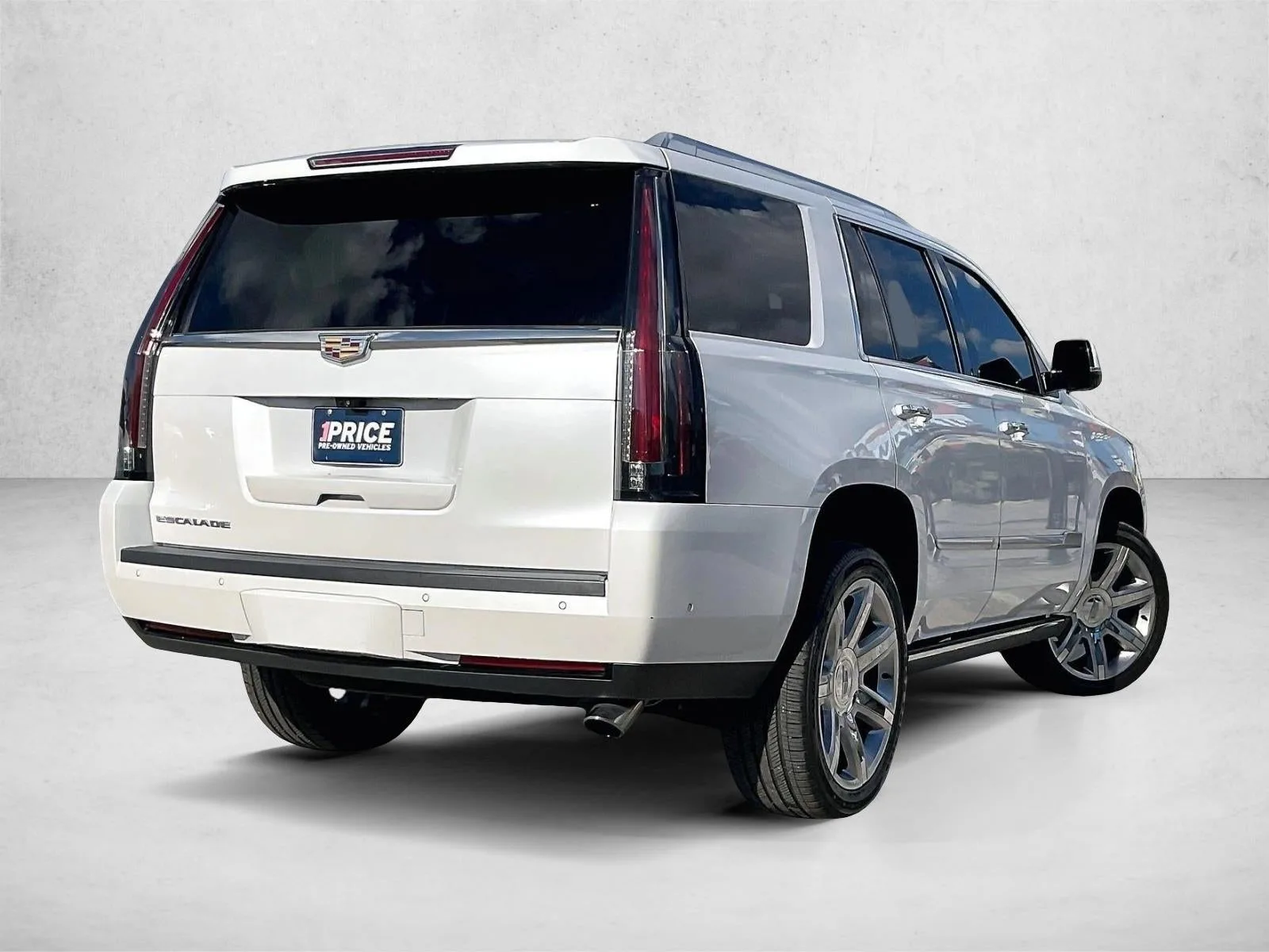 2020 Cadillac Escalade Premium Luxury photo 2