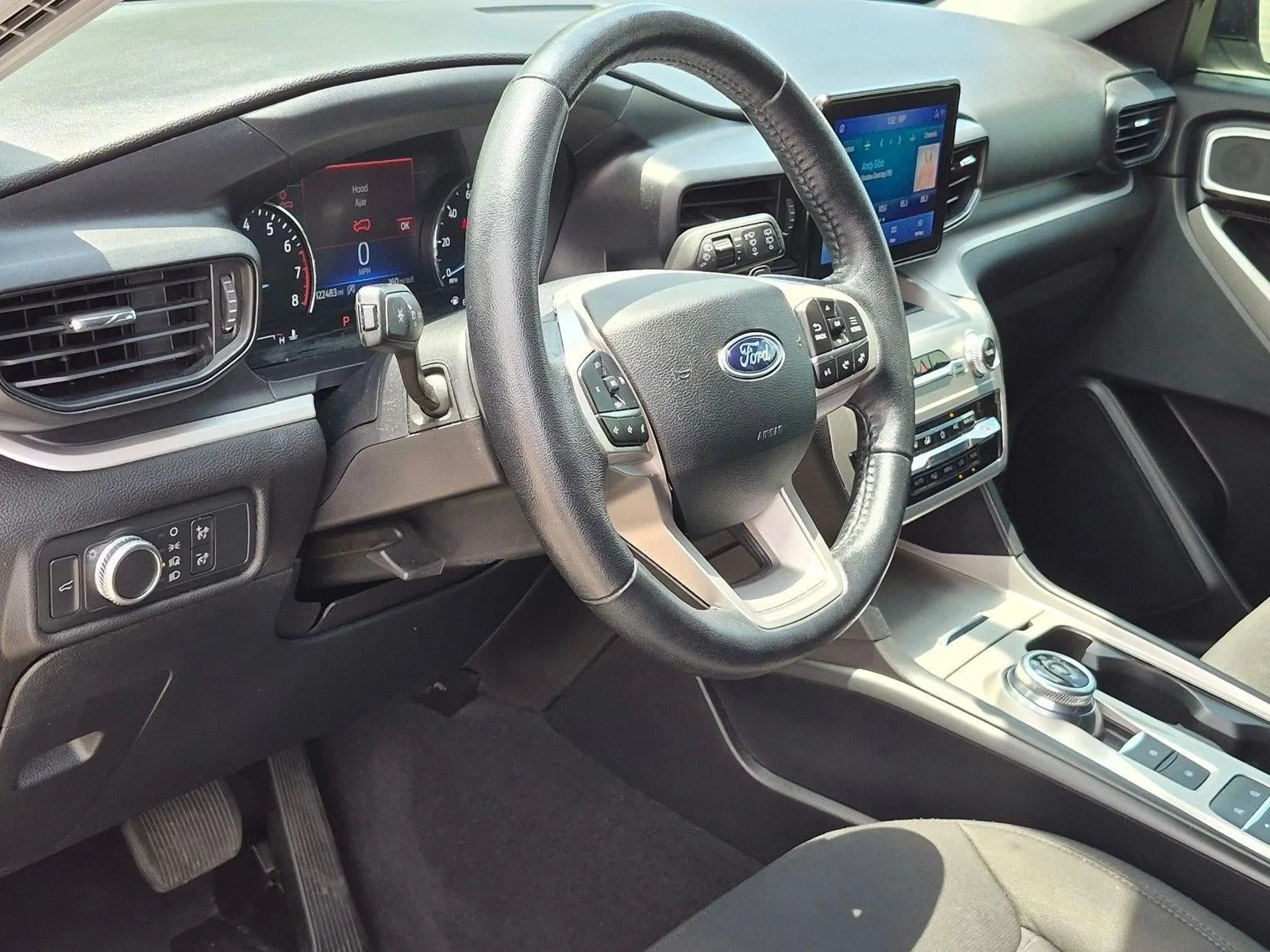 2021 Ford Explorer XLT RWD photo 9