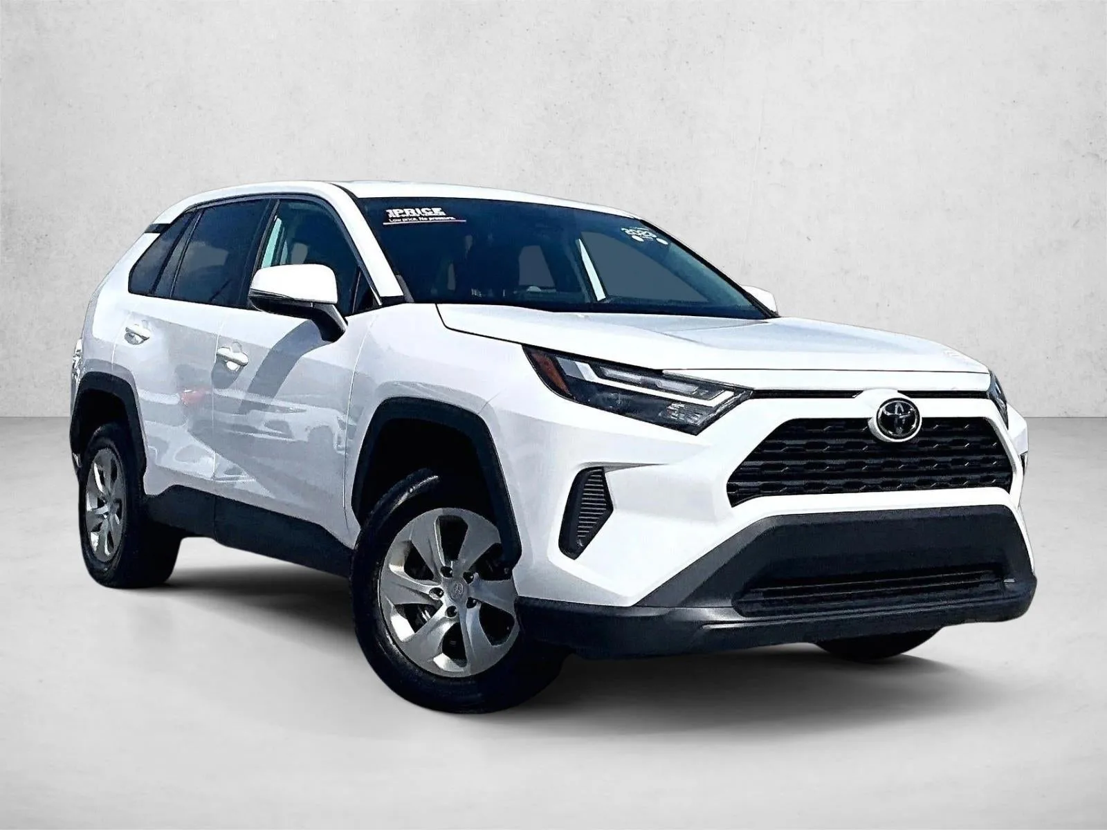 2023 Toyota RAV4 LE photo 12