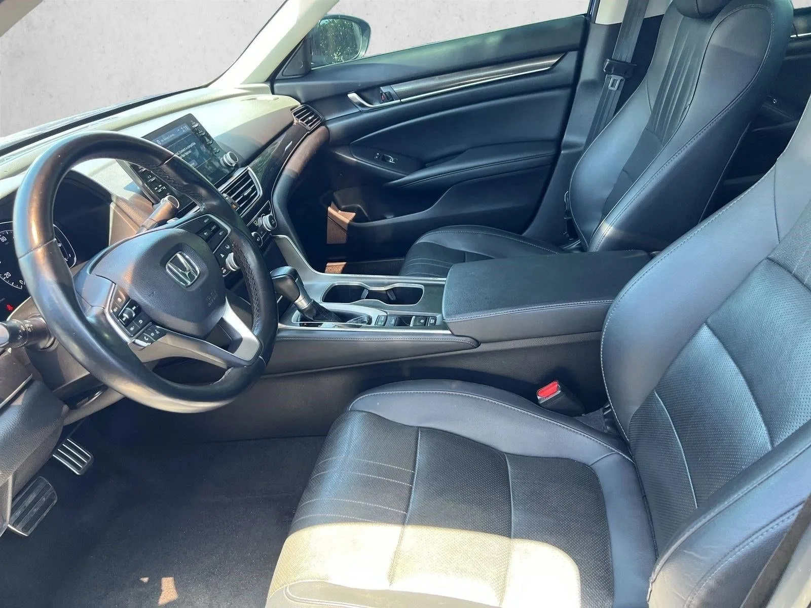 2021 Honda Accord Sedan Sport SE 1.5T CVT photo 9