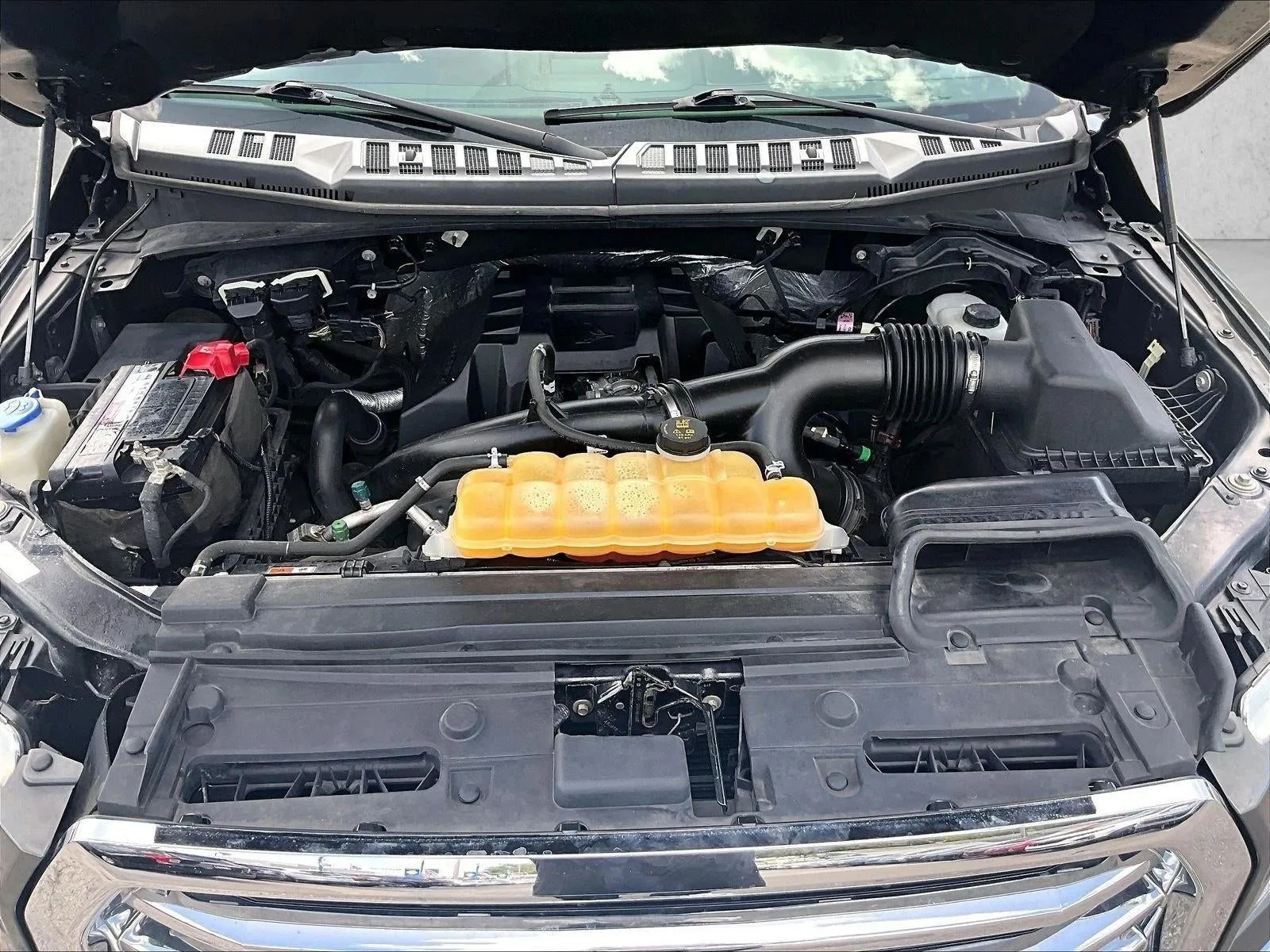 2017 Ford F-150 XL photo 10
