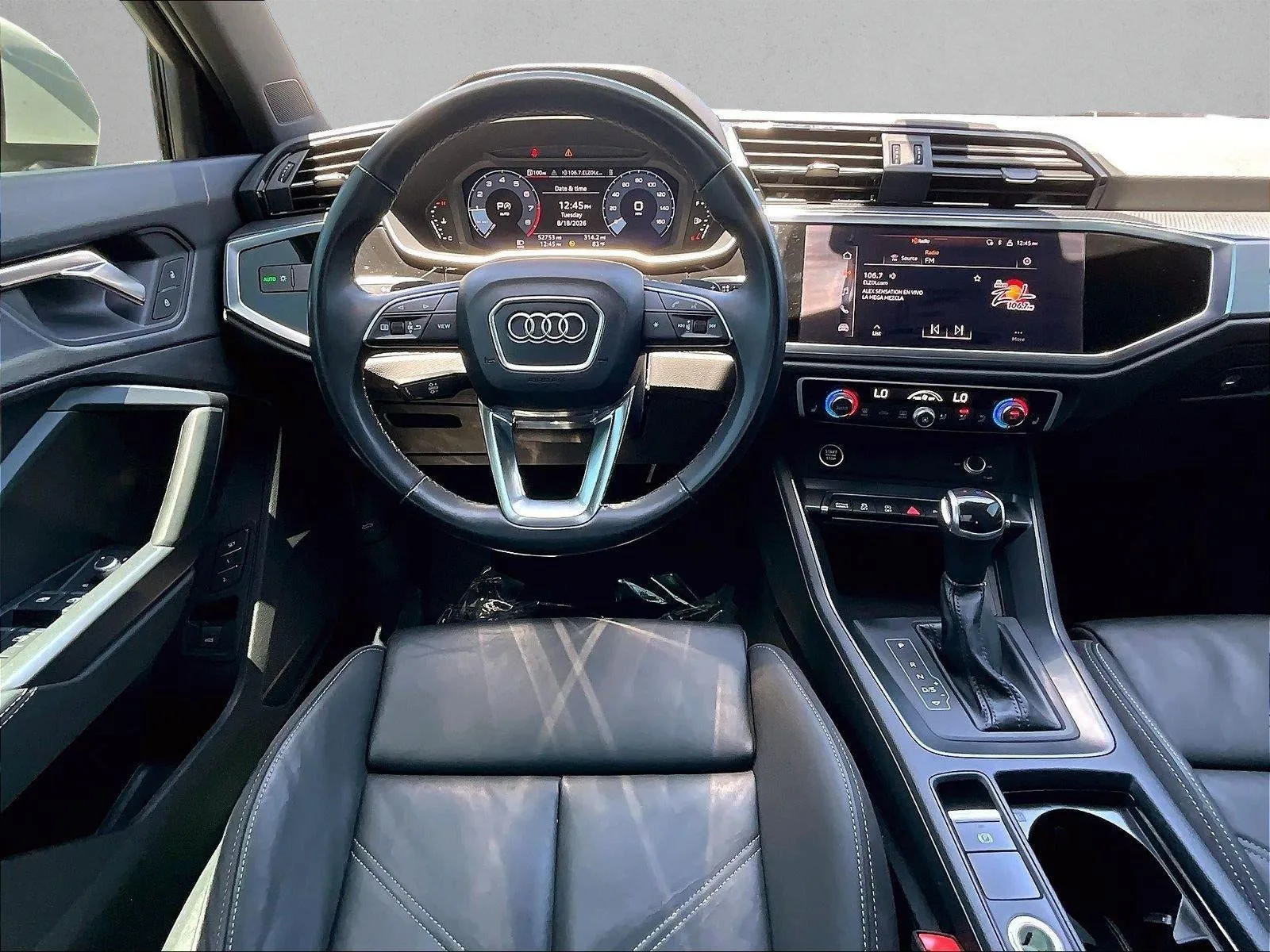 2022 Audi Q3 S line Premium 45 TFSI quattro photo 6