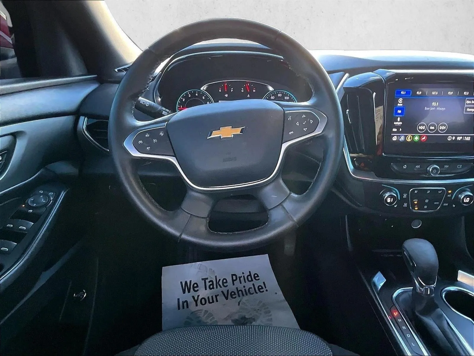 2023 Chevrolet Traverse LT Cloth photo 7
