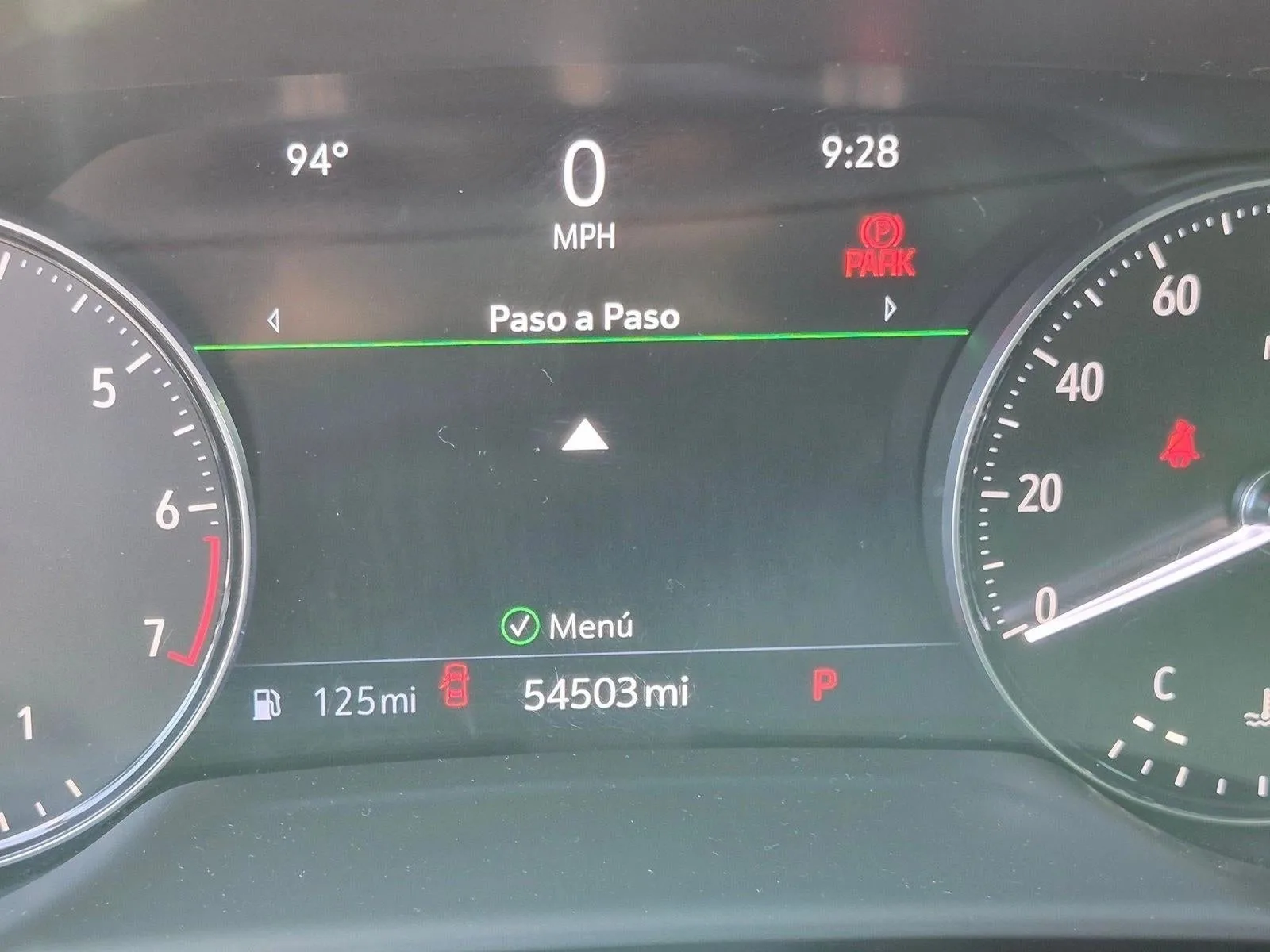2023 Buick Envision FWD 4dr Essence photo 8