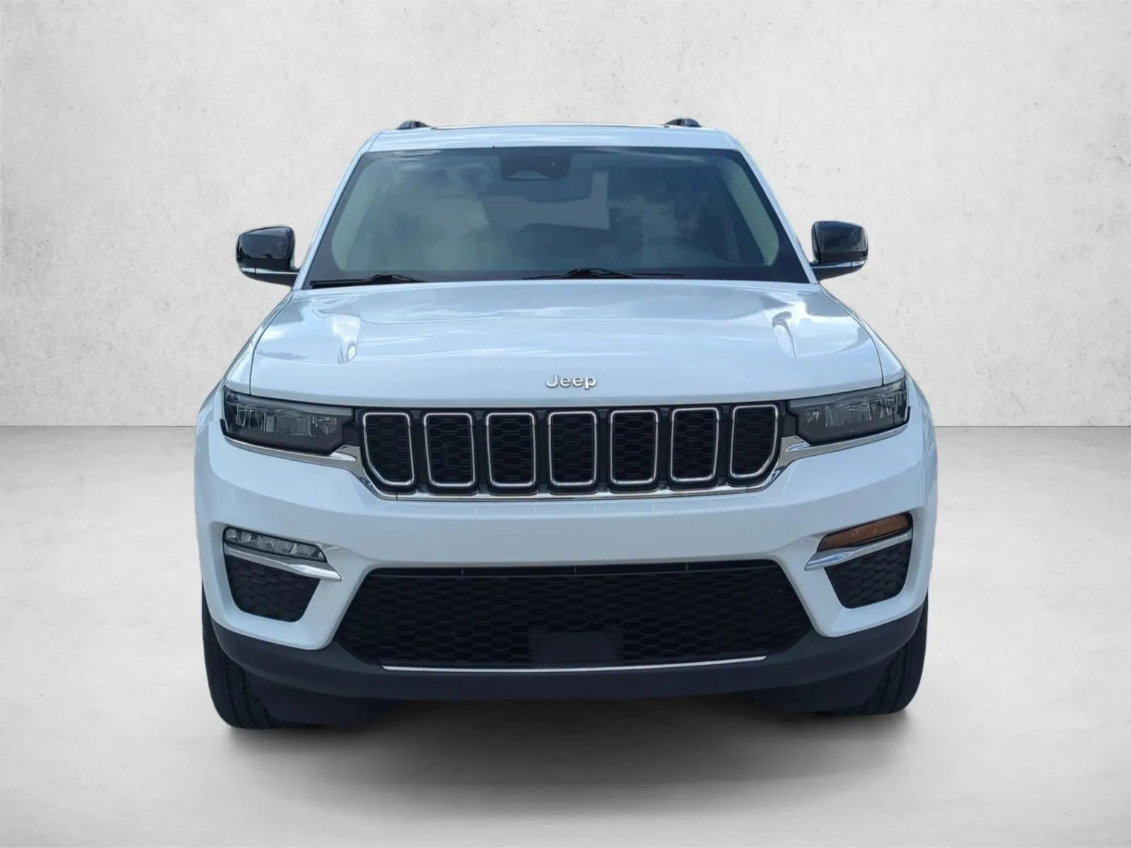 2022 Jeep Grand Cherokee Limited 4x4 photo 2