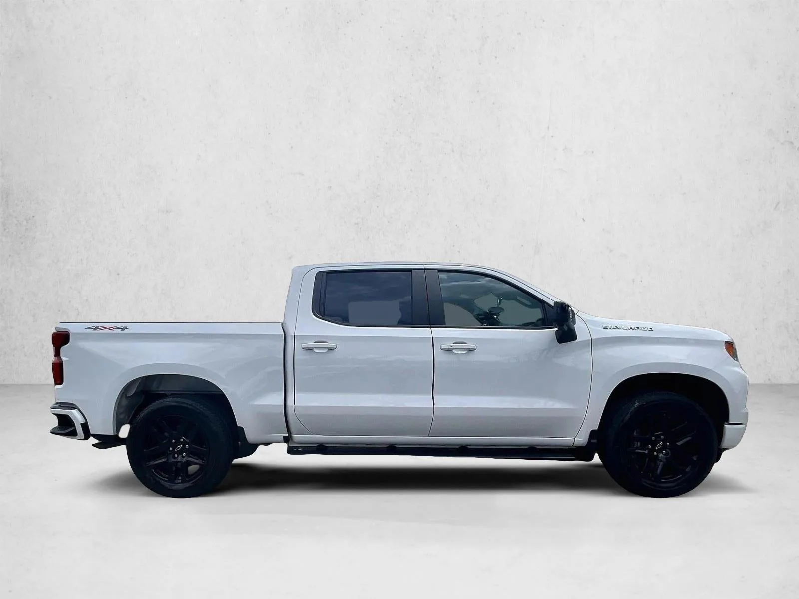 2024 Chevrolet Silverado 1500 RST photo 5