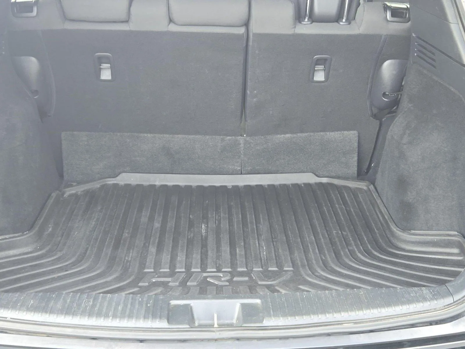 2021 Honda HR-V Sport 2WD CVT photo 6