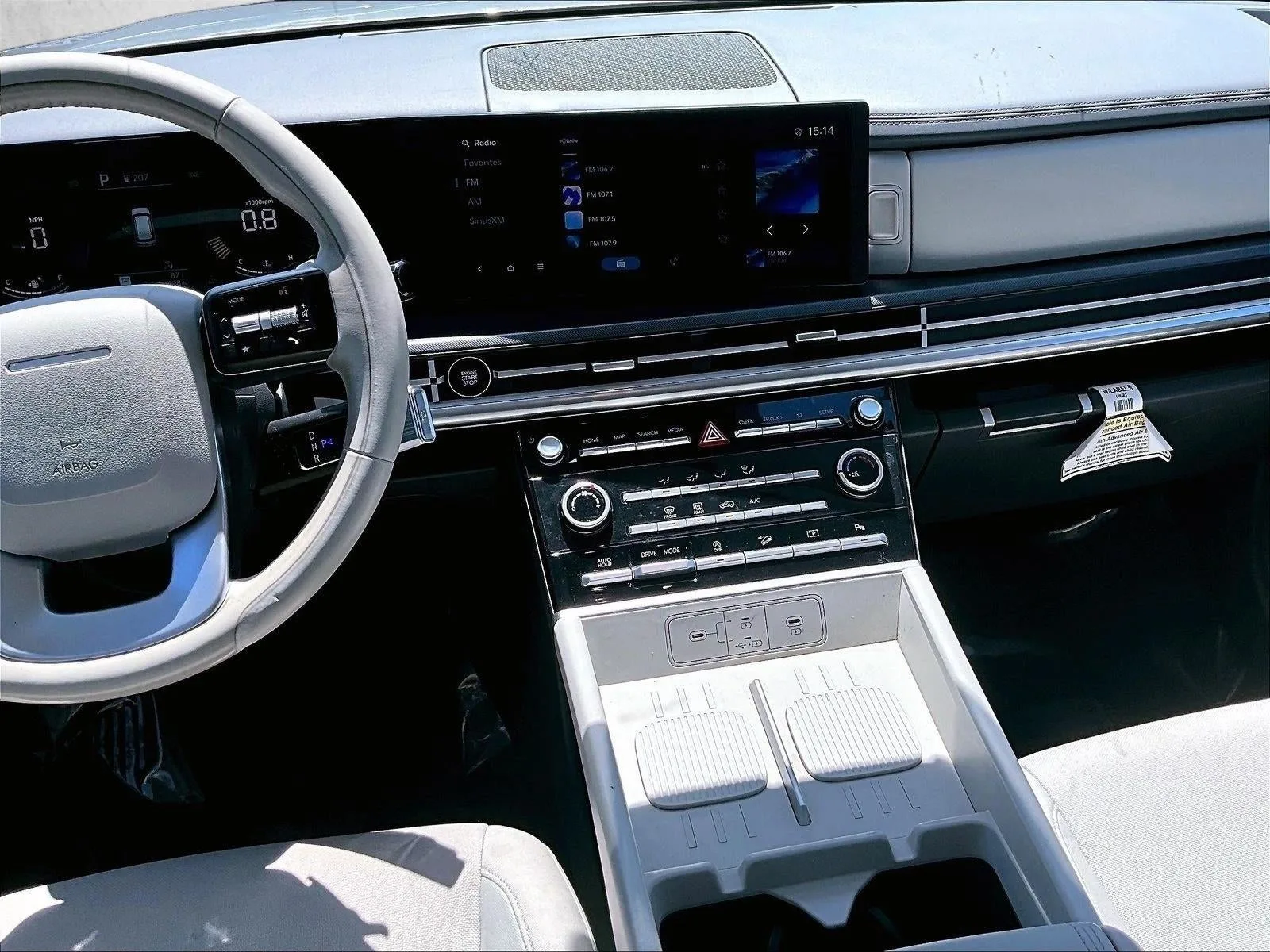 2025 Hyundai Santa Fe SE photo 8