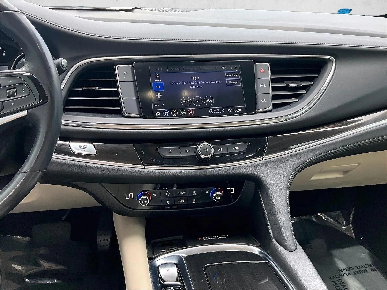 2024 Buick Enclave Essence photo 8
