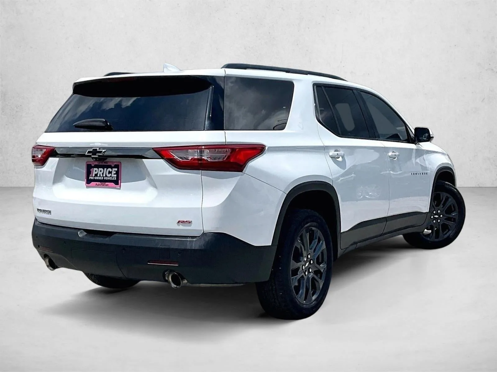 2020 Chevrolet Traverse RS photo 2