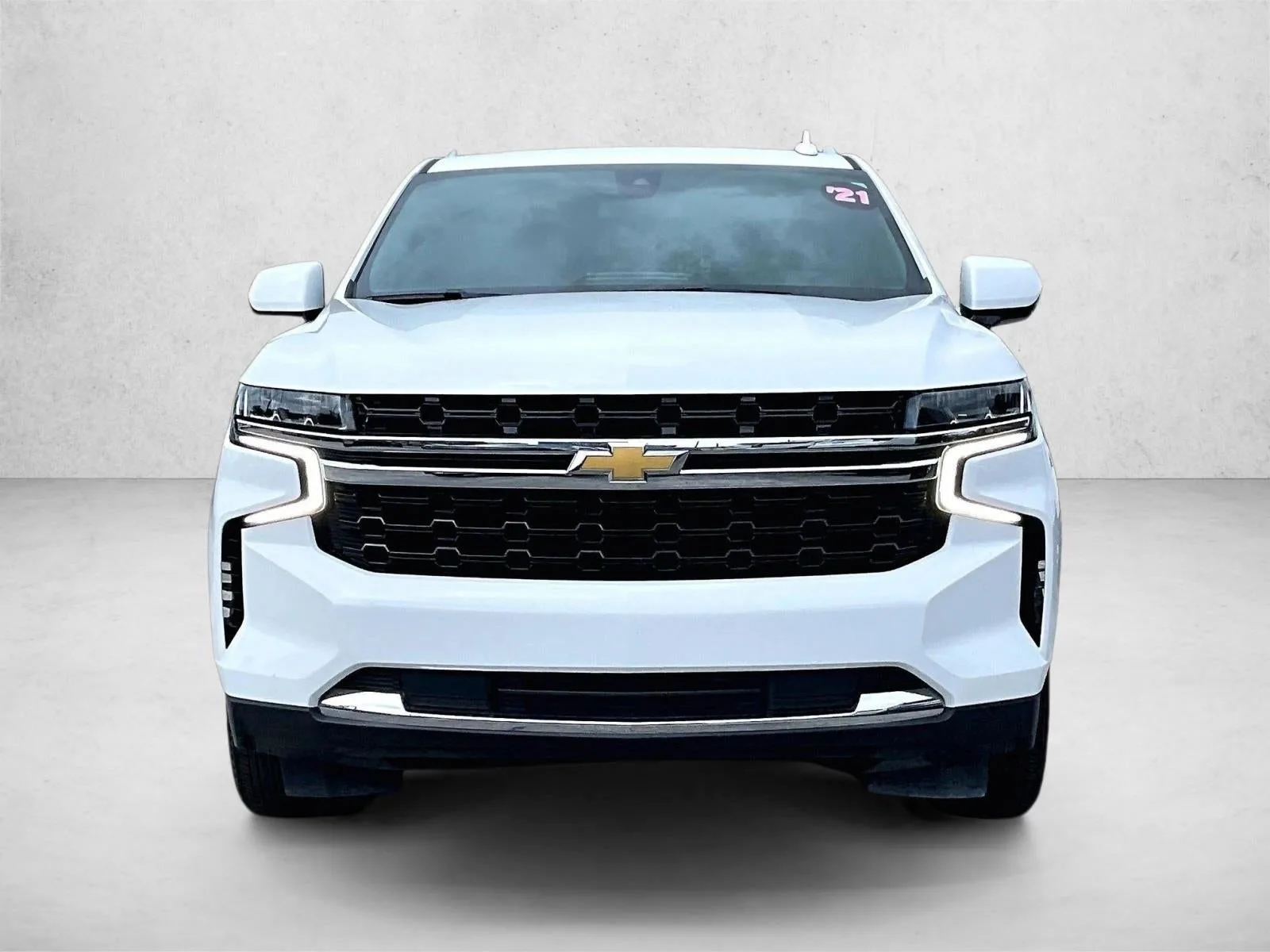2021 Chevrolet Tahoe LS photo 3