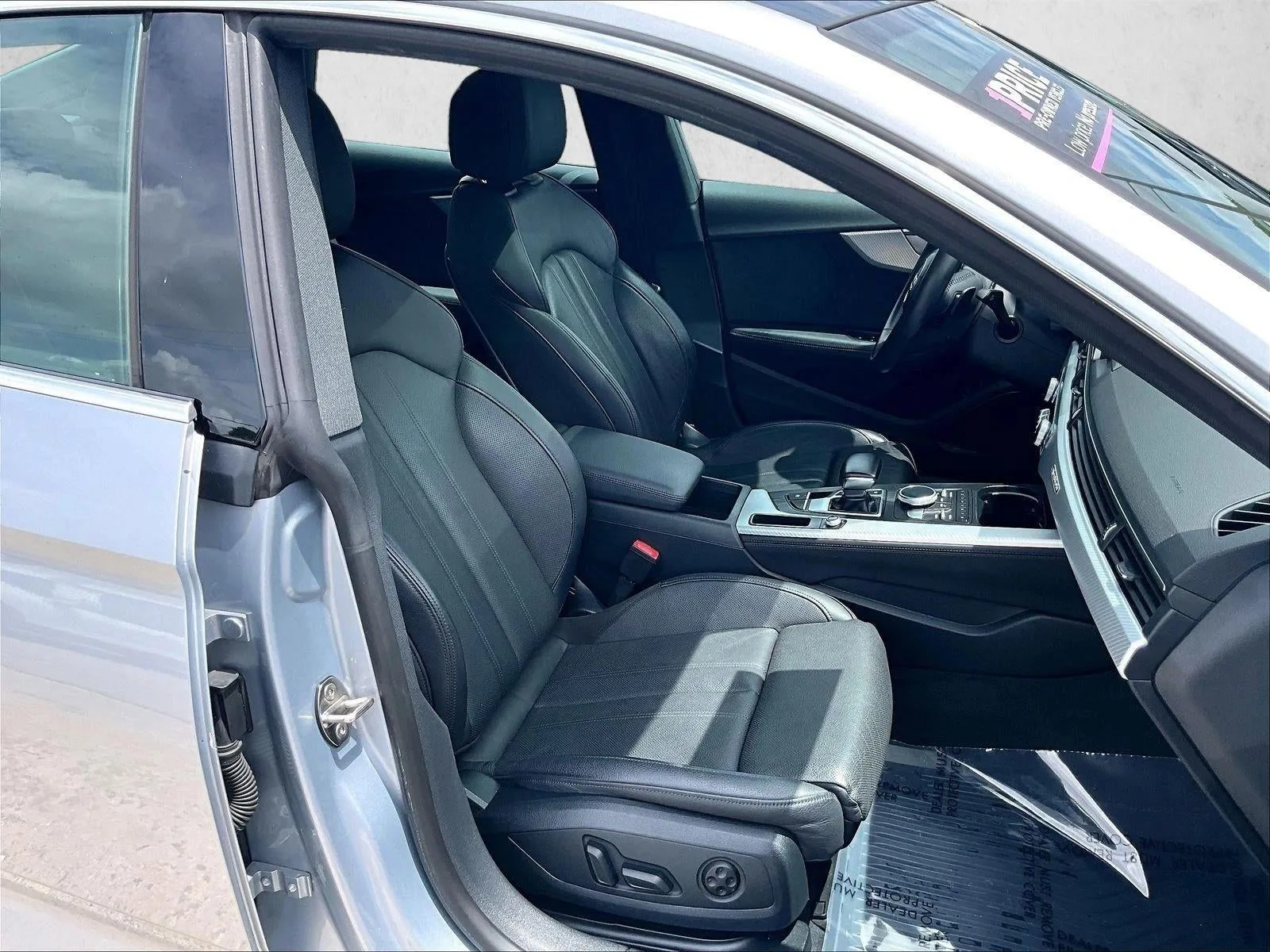 2019 Audi A5 45 Premium photo 9