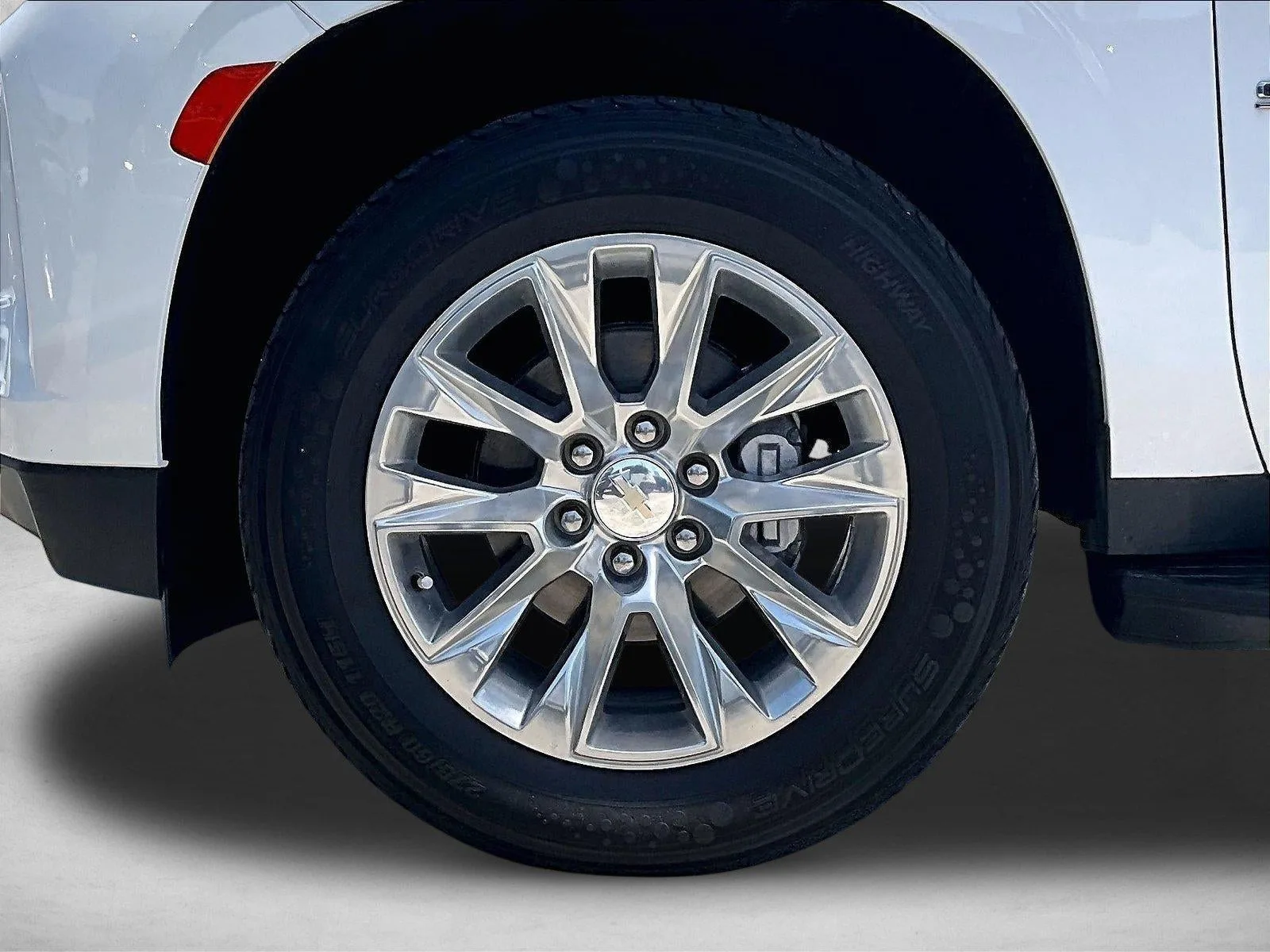 2023 Chevrolet Suburban Premier photo 10