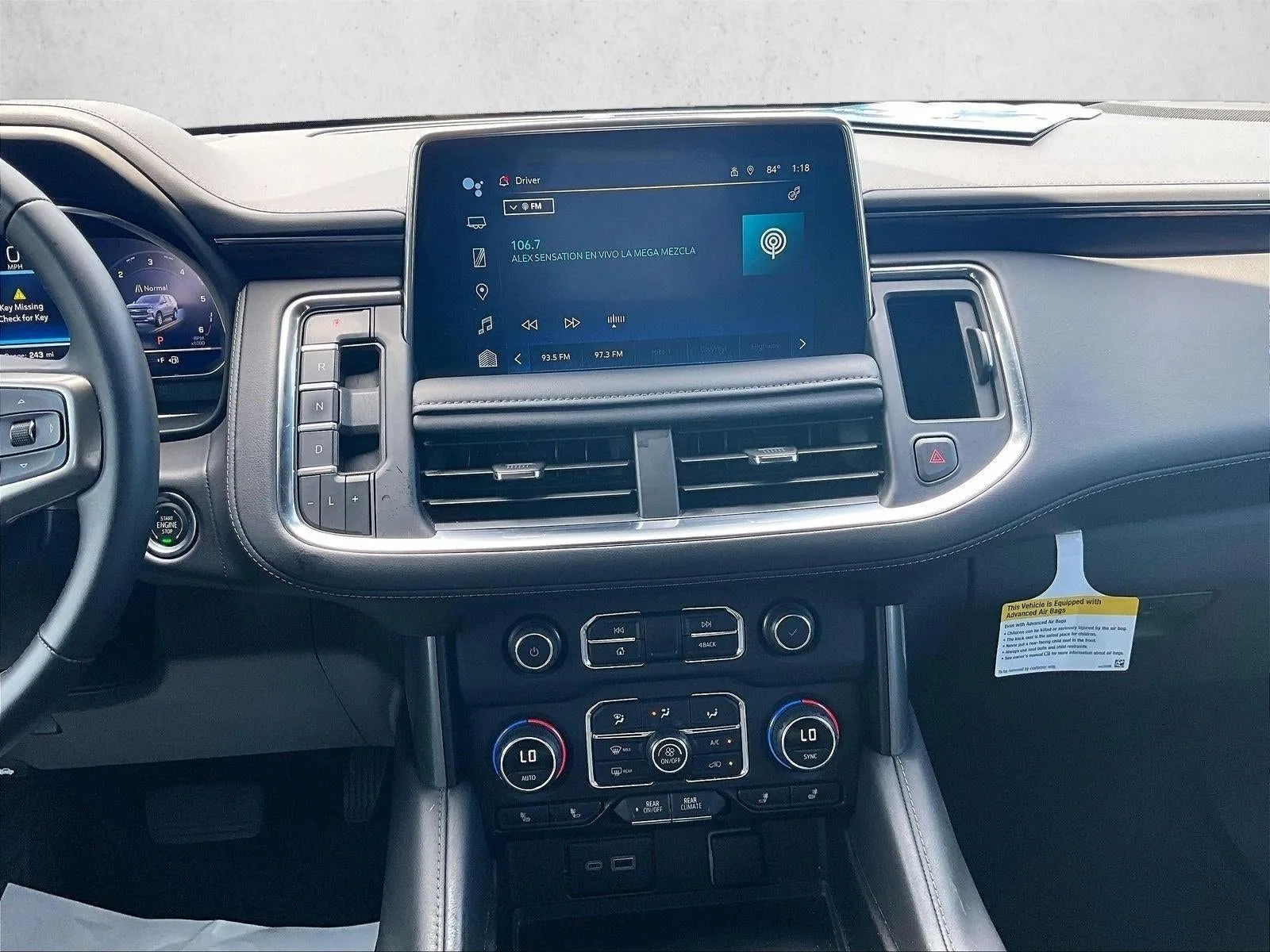 2024 Chevrolet Suburban LT photo 7