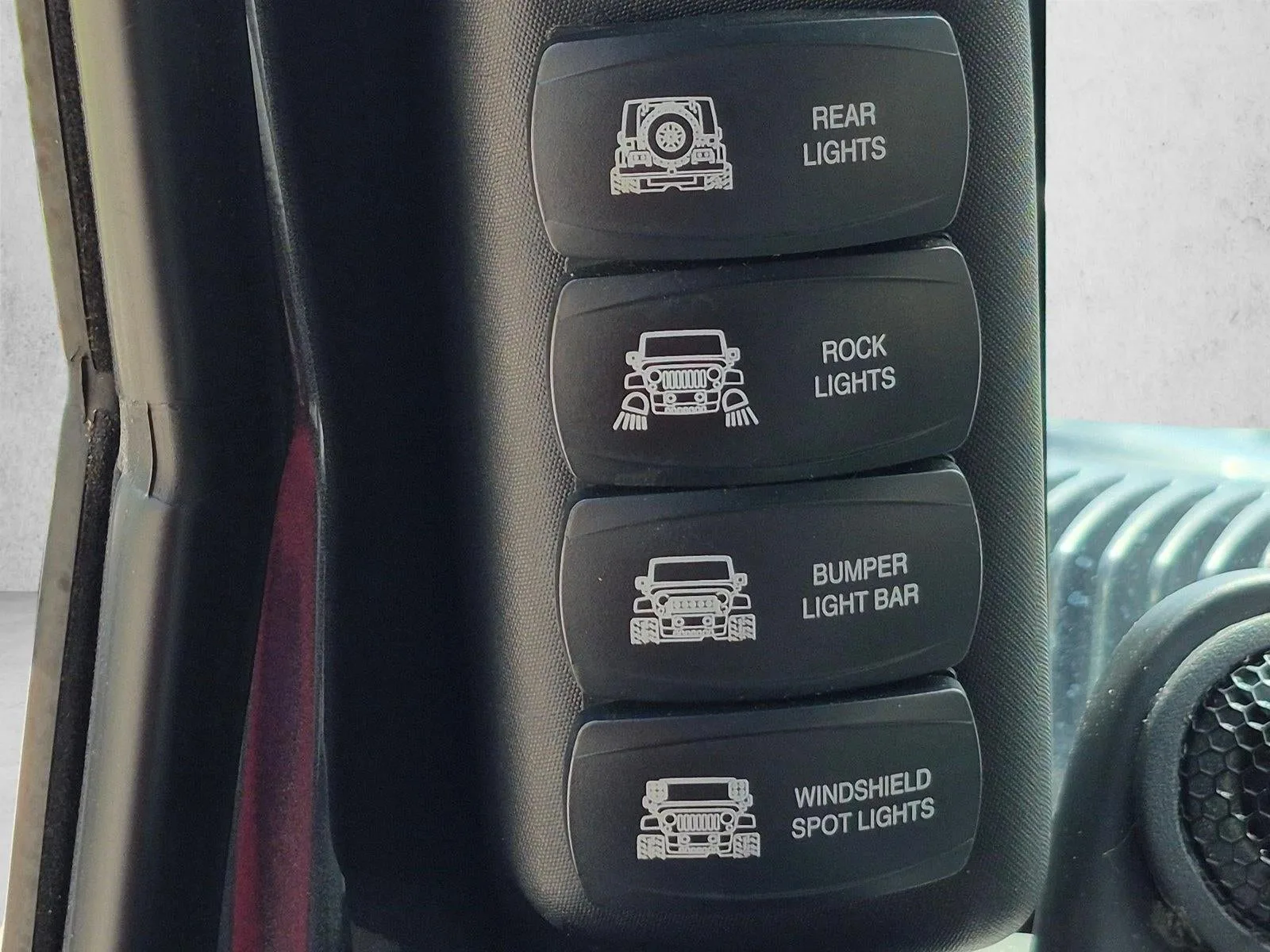2014 Jeep Wrangler Unlimited Rubicon photo 9