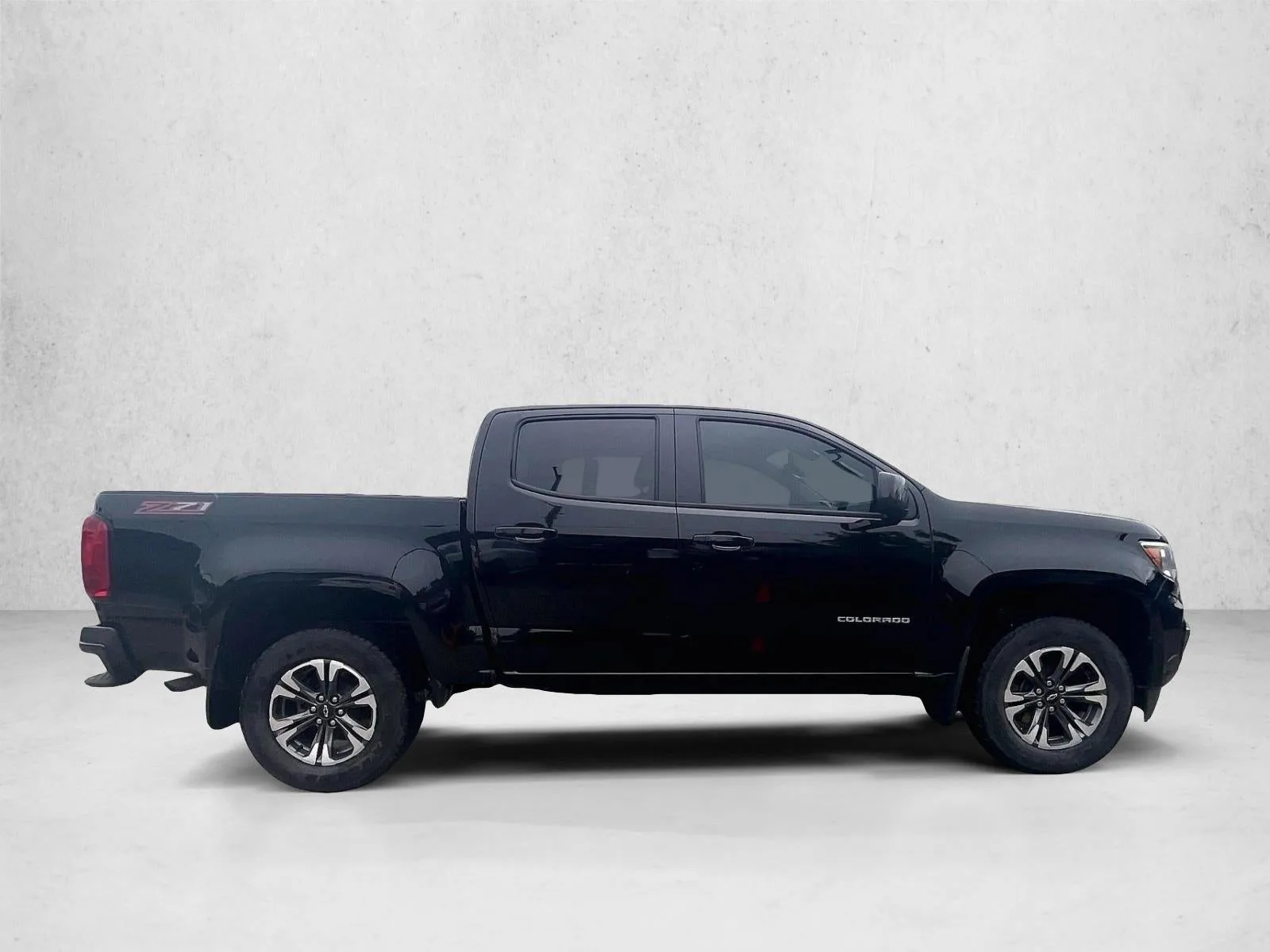 2022 Chevrolet Colorado 2WD Z71 photo 5