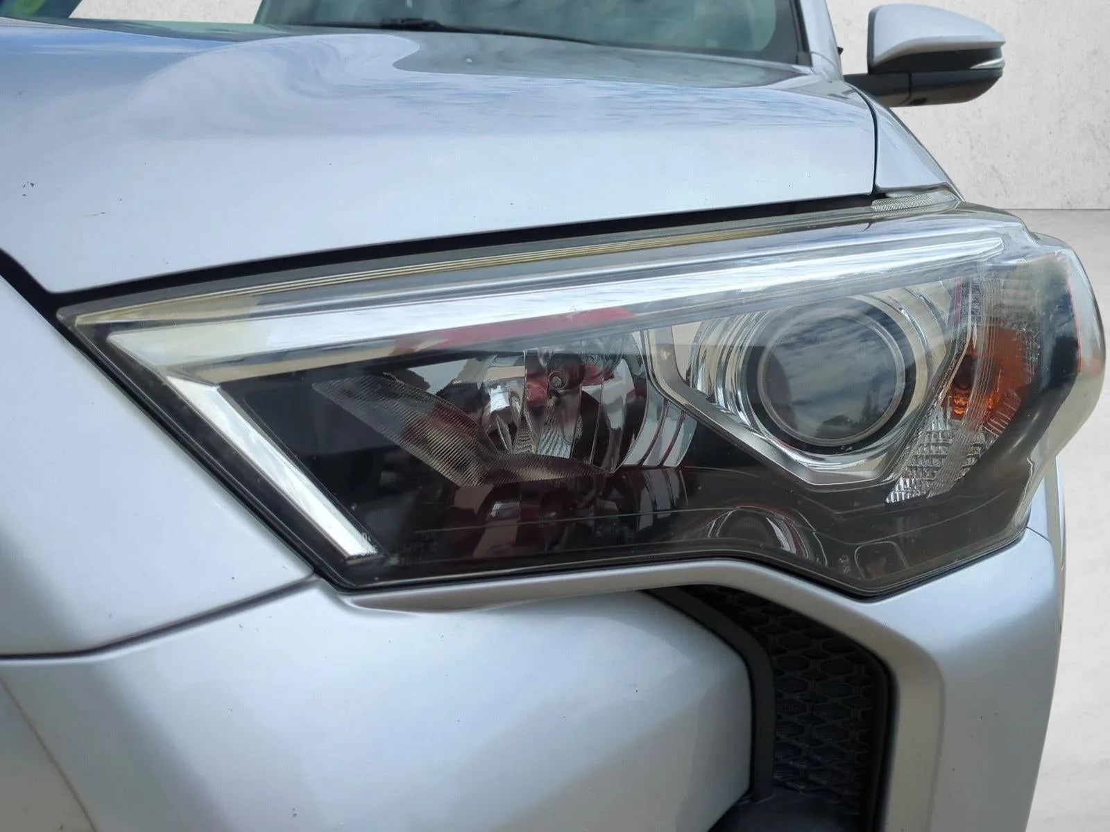 2018 Toyota 4Runner SR5 Premium 4WD (Natl) photo 4