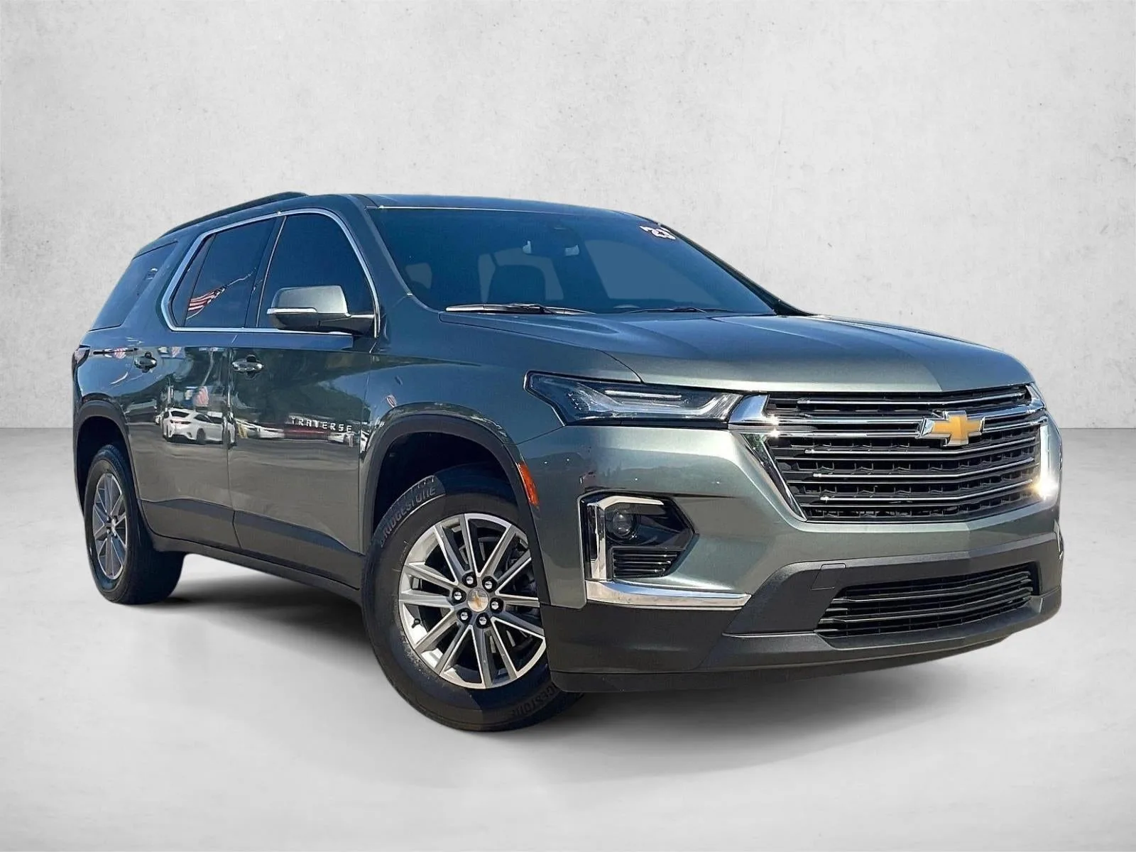 2023 Chevrolet Traverse LT Cloth photo 12