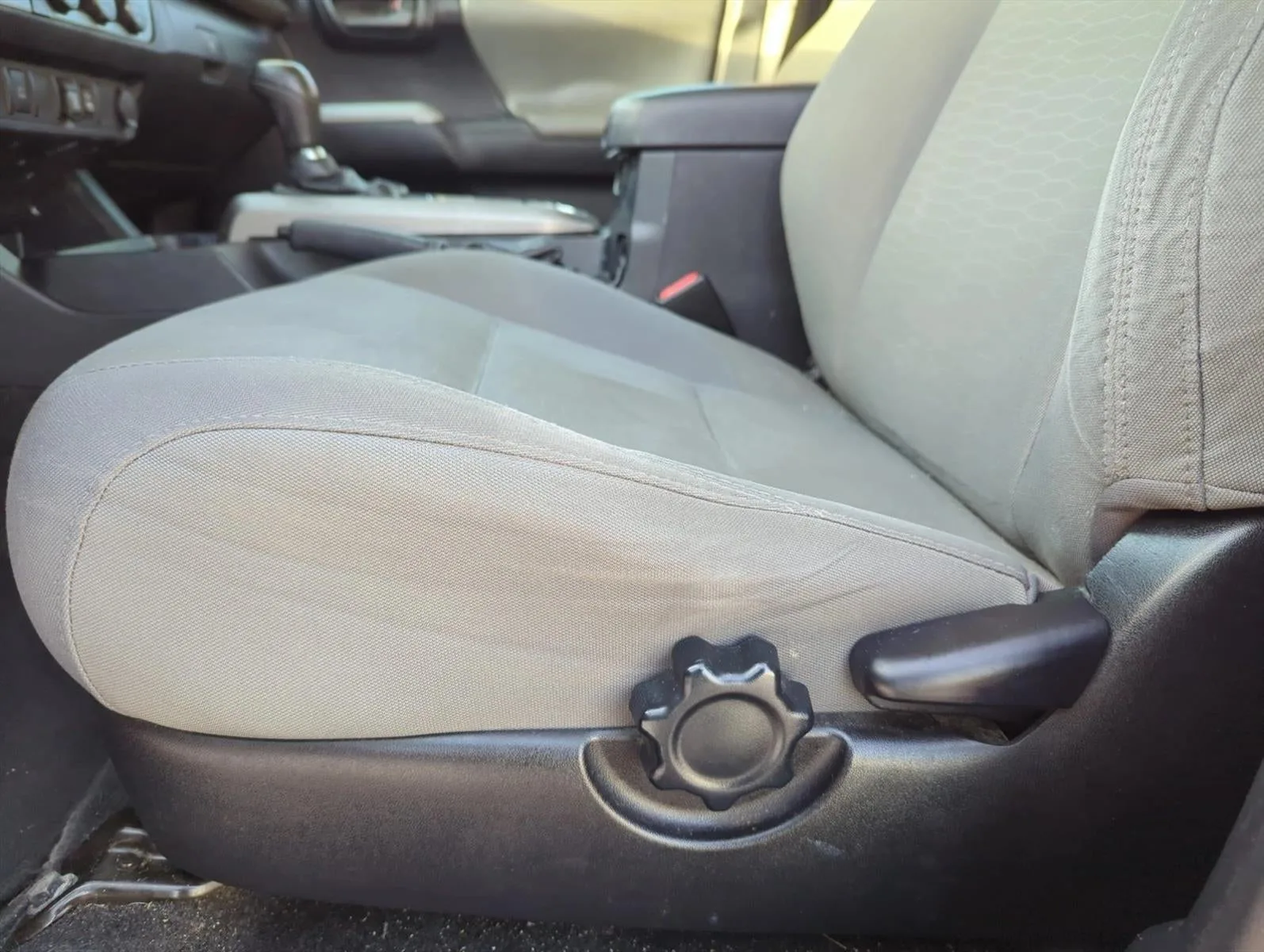 2019 Toyota Tacoma 2WD 2WD SR5 Double Cab 5' Bed V6 AT (GS) photo 11