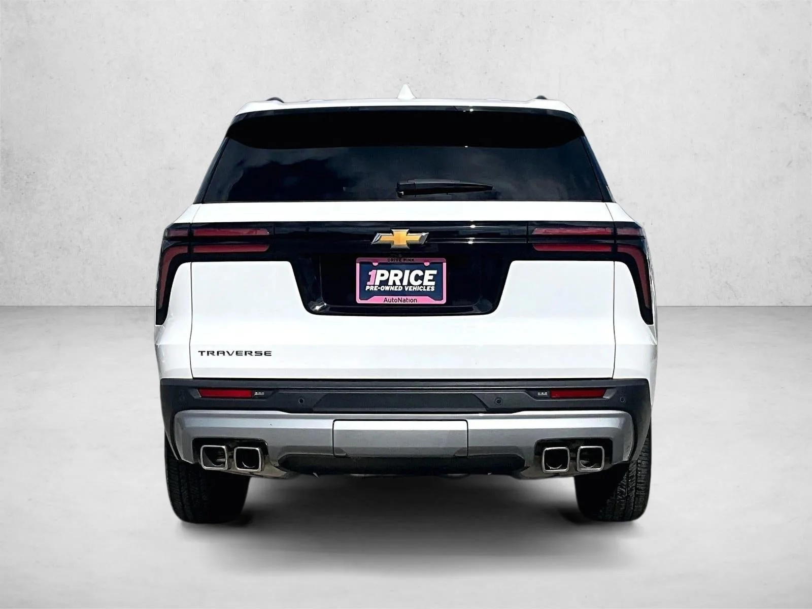 2025 Chevrolet Traverse LT photo 4