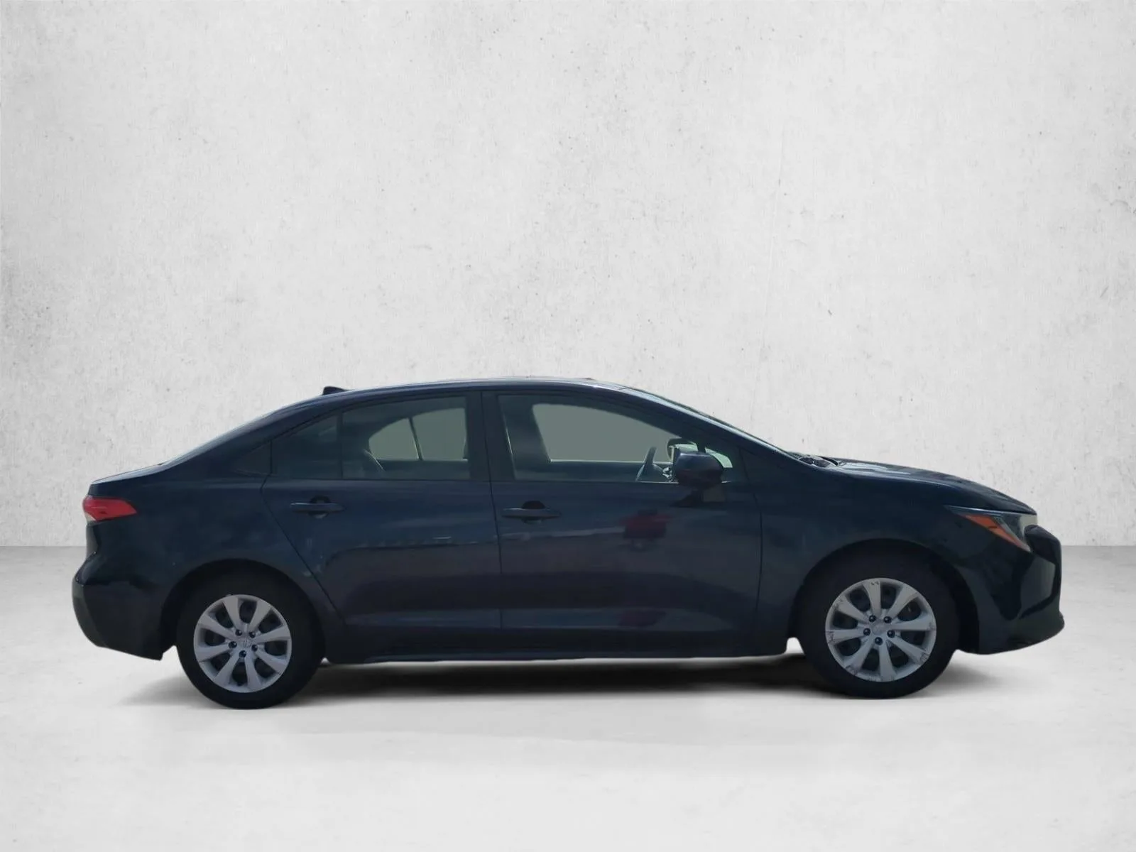 2023 Toyota Corolla LE CVT (Natl) photo 4