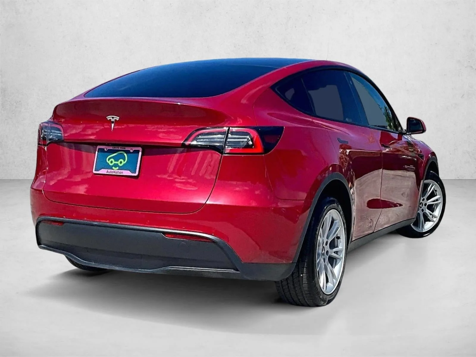 2022 Tesla Model Y Long Range Dual Motor All-Wheel Drive photo 2