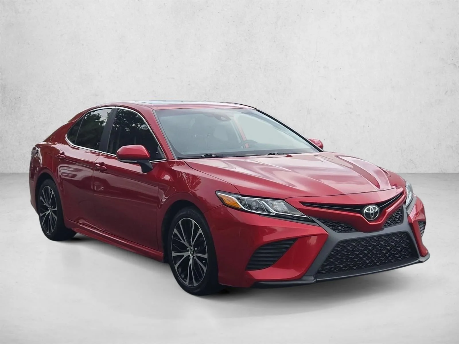 2020 Toyota Camry SE Auto AWD (Natl) photo 3