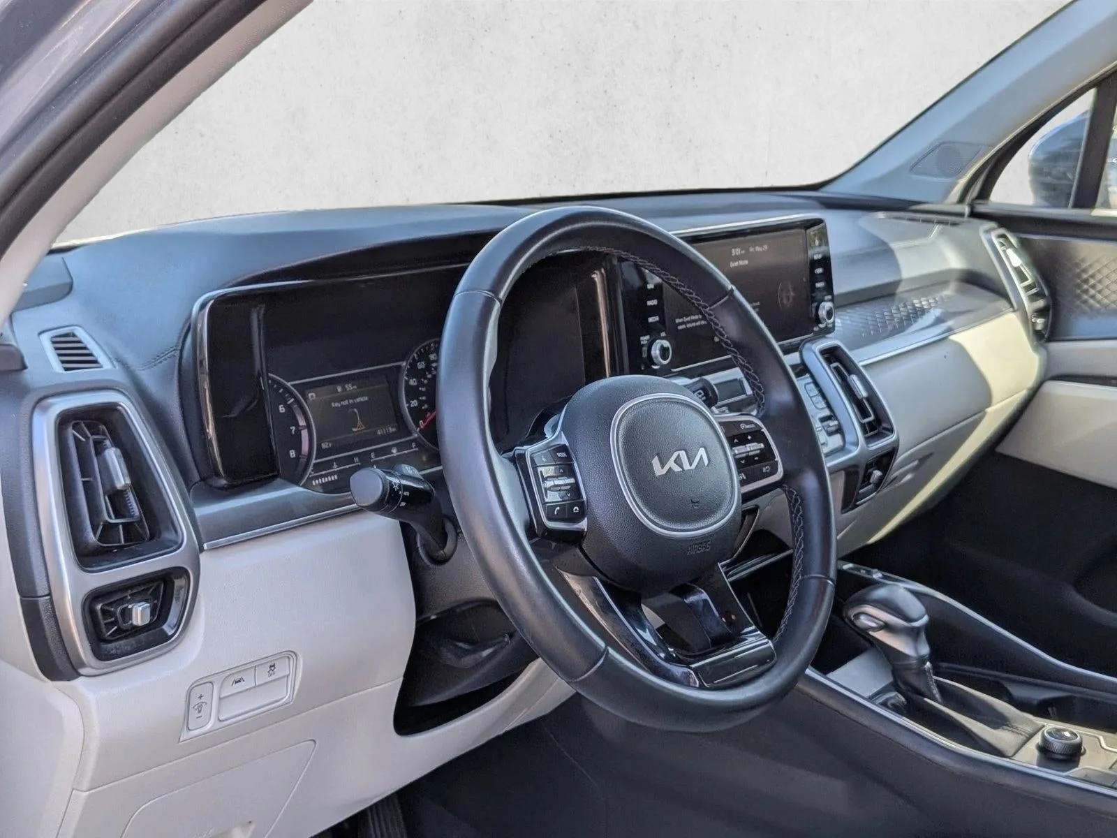 2023 Kia Sorento S FWD photo 10