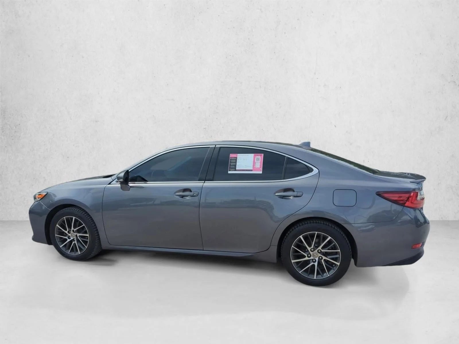 2018 Lexus ES 350 FWD photo 5