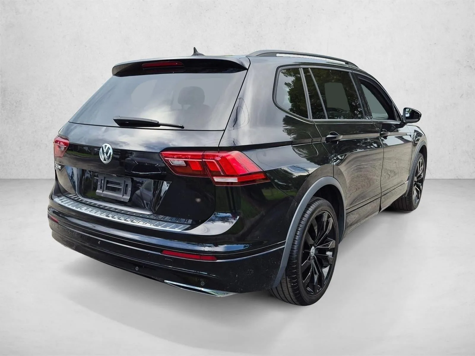 2021 Volkswagen Tiguan 2.0T SE photo 5
