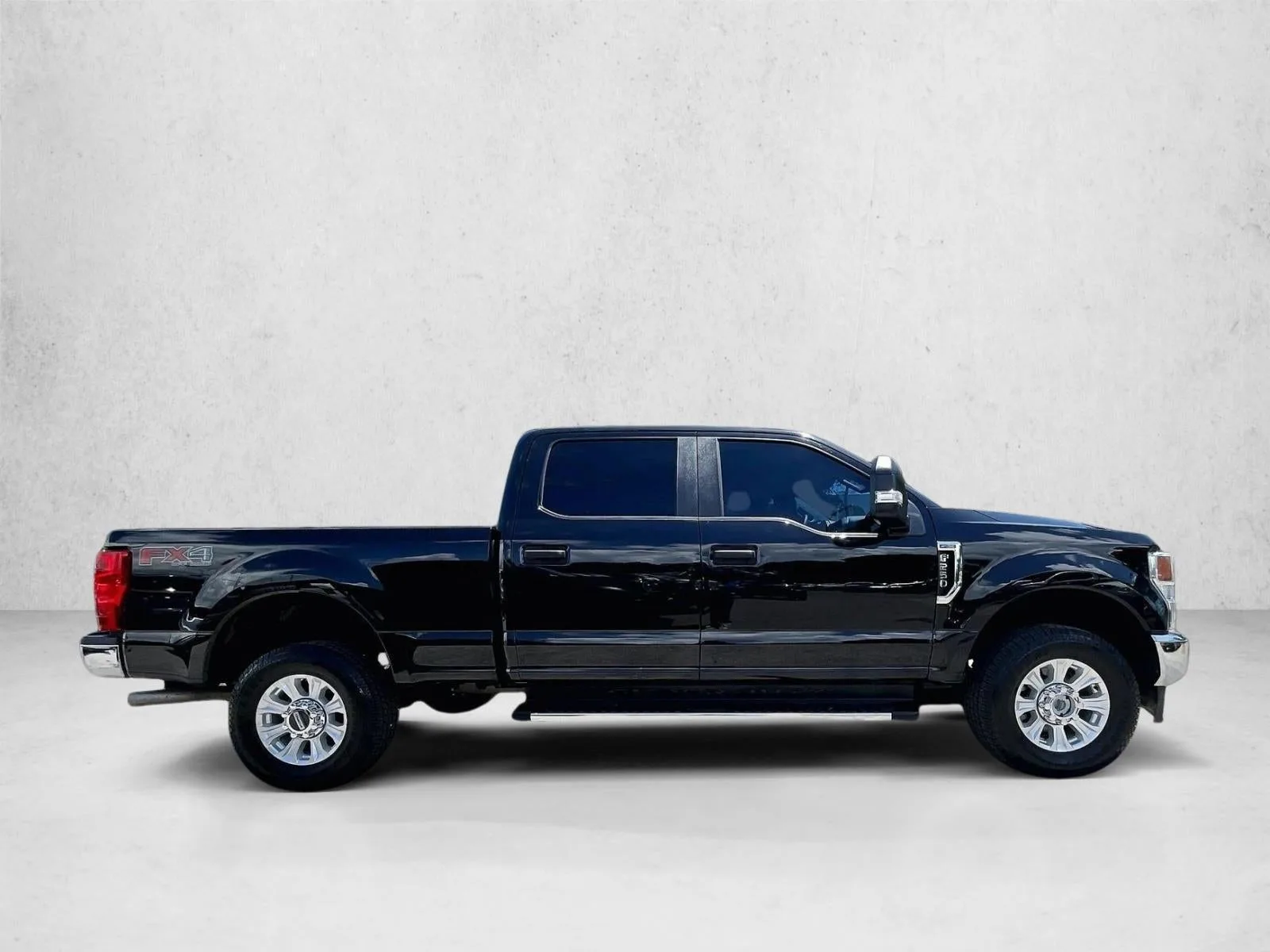 2020 Ford Super Duty F-250 SRW XL photo 5