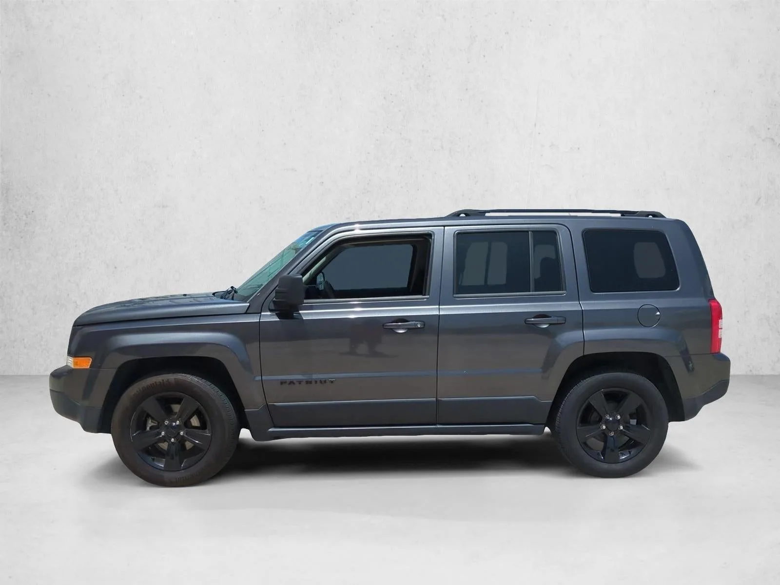 2014 Jeep Patriot FWD 4dr Altitude photo 8