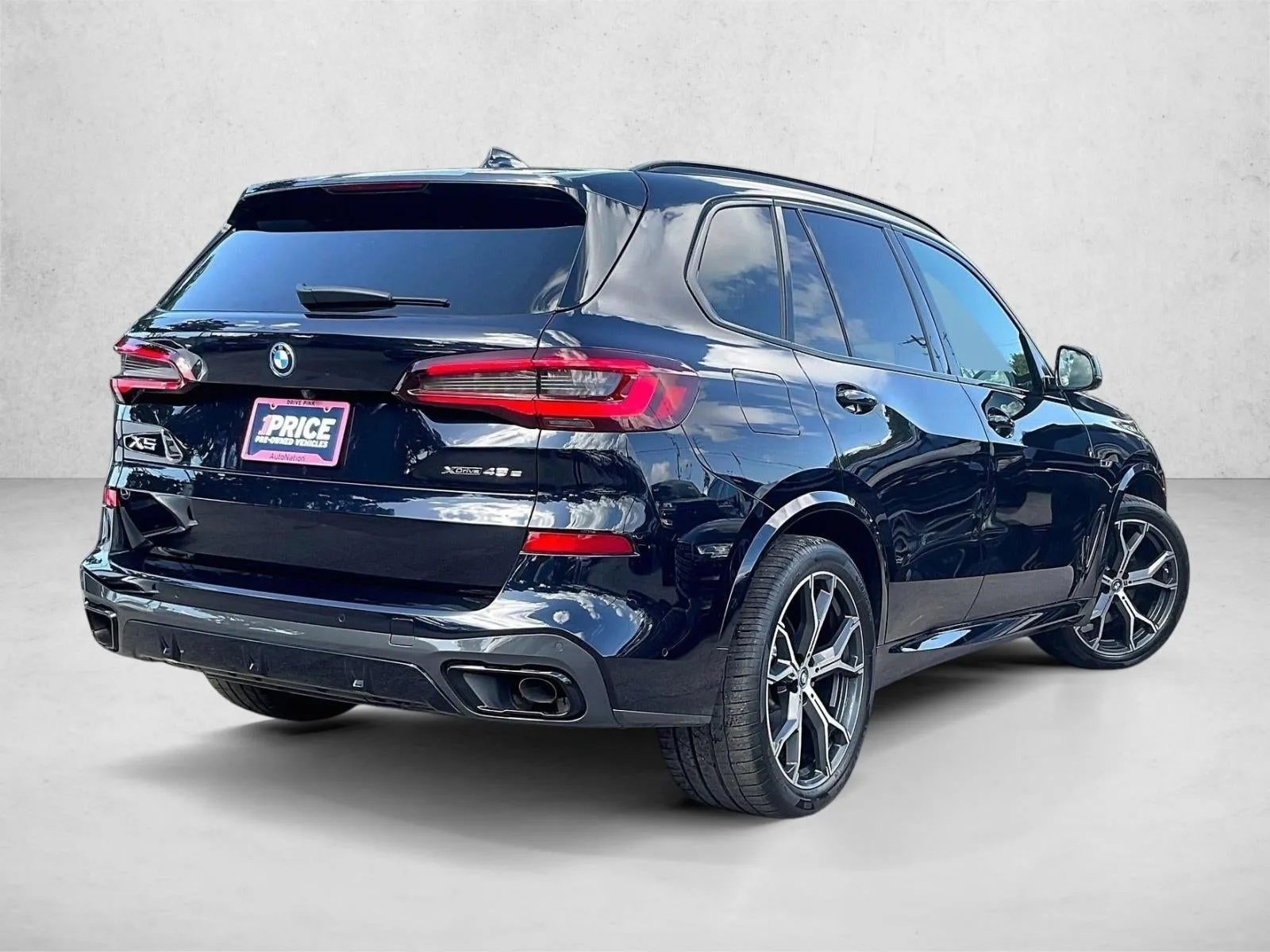 2022 BMW X5 xDrive45e photo 2