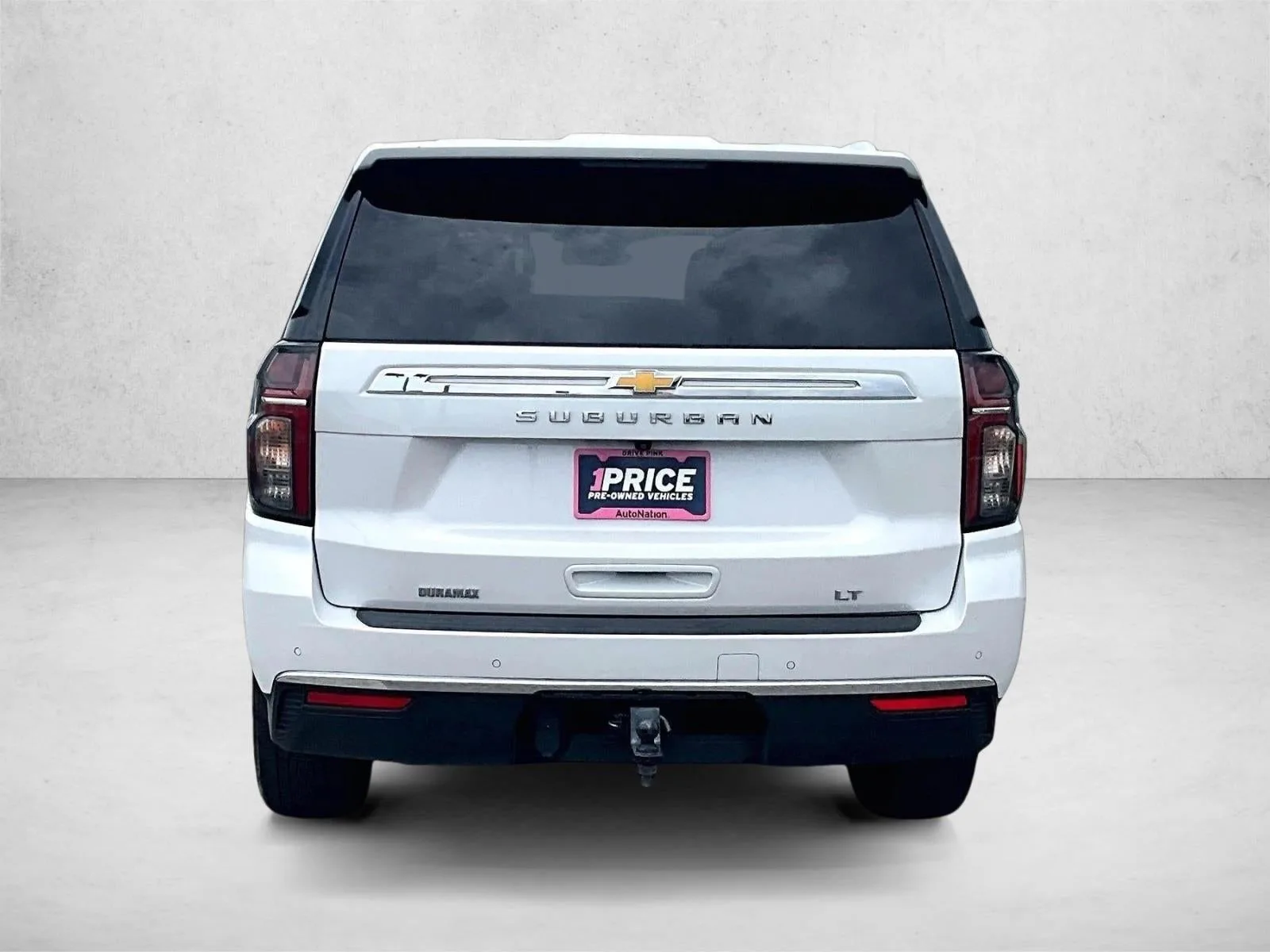 2023 Chevrolet Suburban LT photo 4