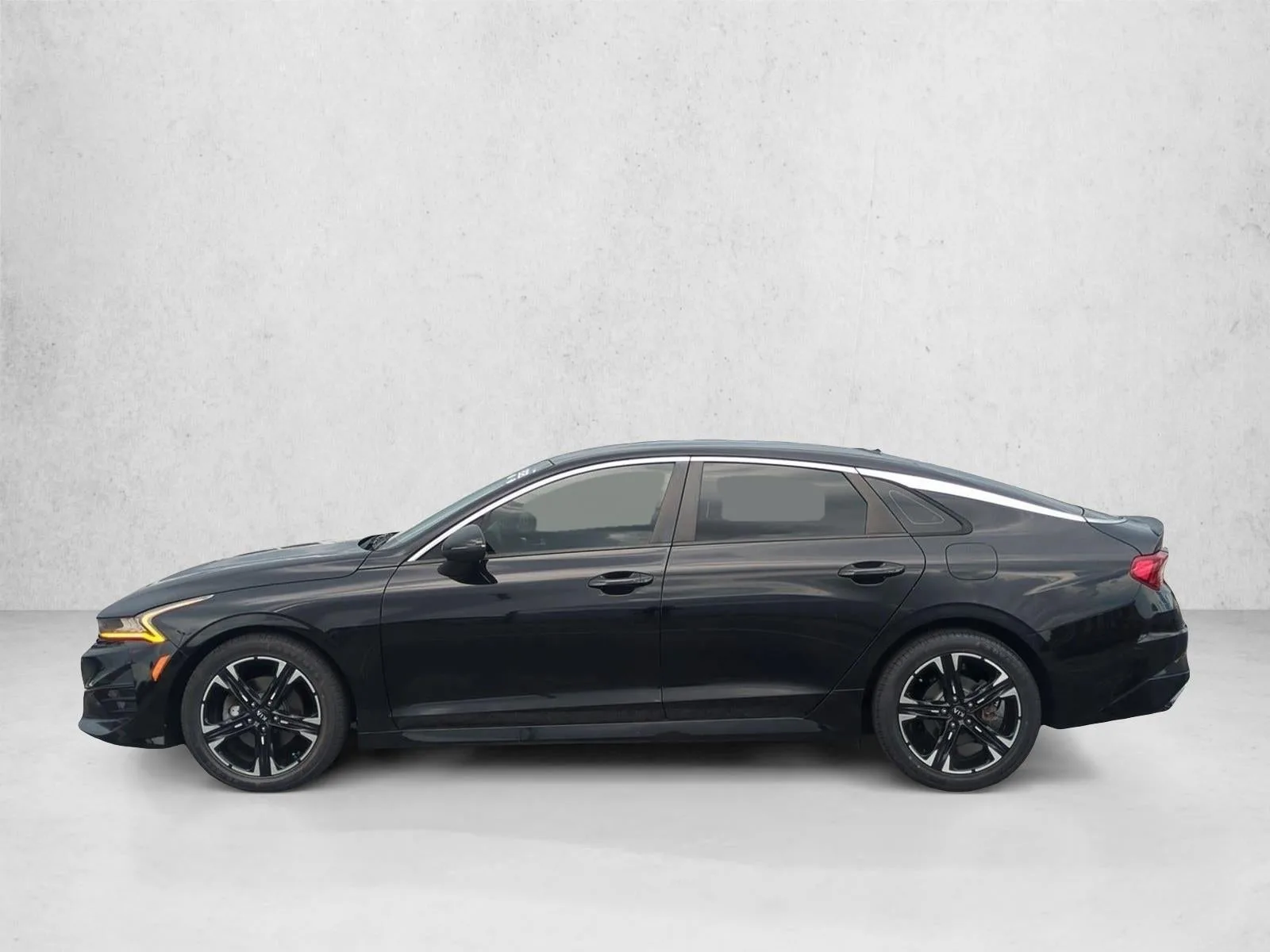 2021 Kia K5 GT-Line photo 9