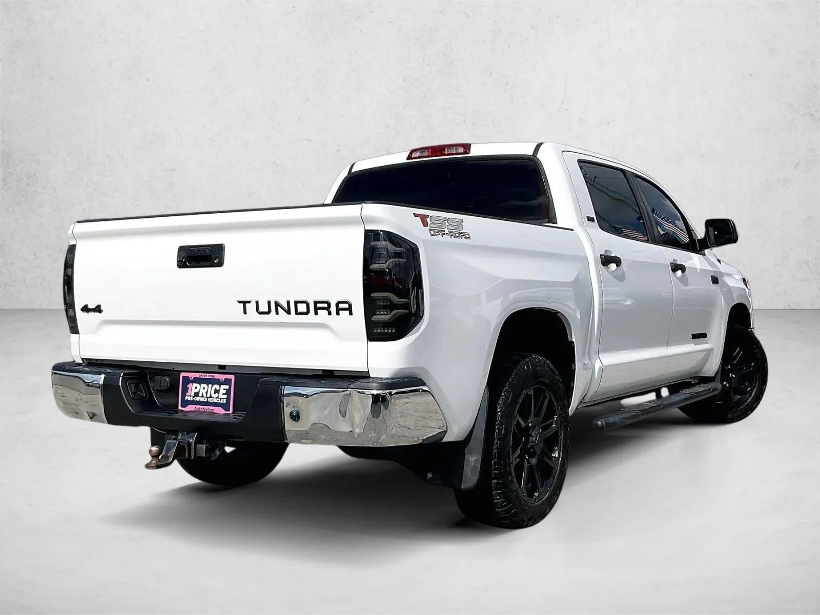 2019 Toyota Tundra SR5 5.7L V8 photo 2