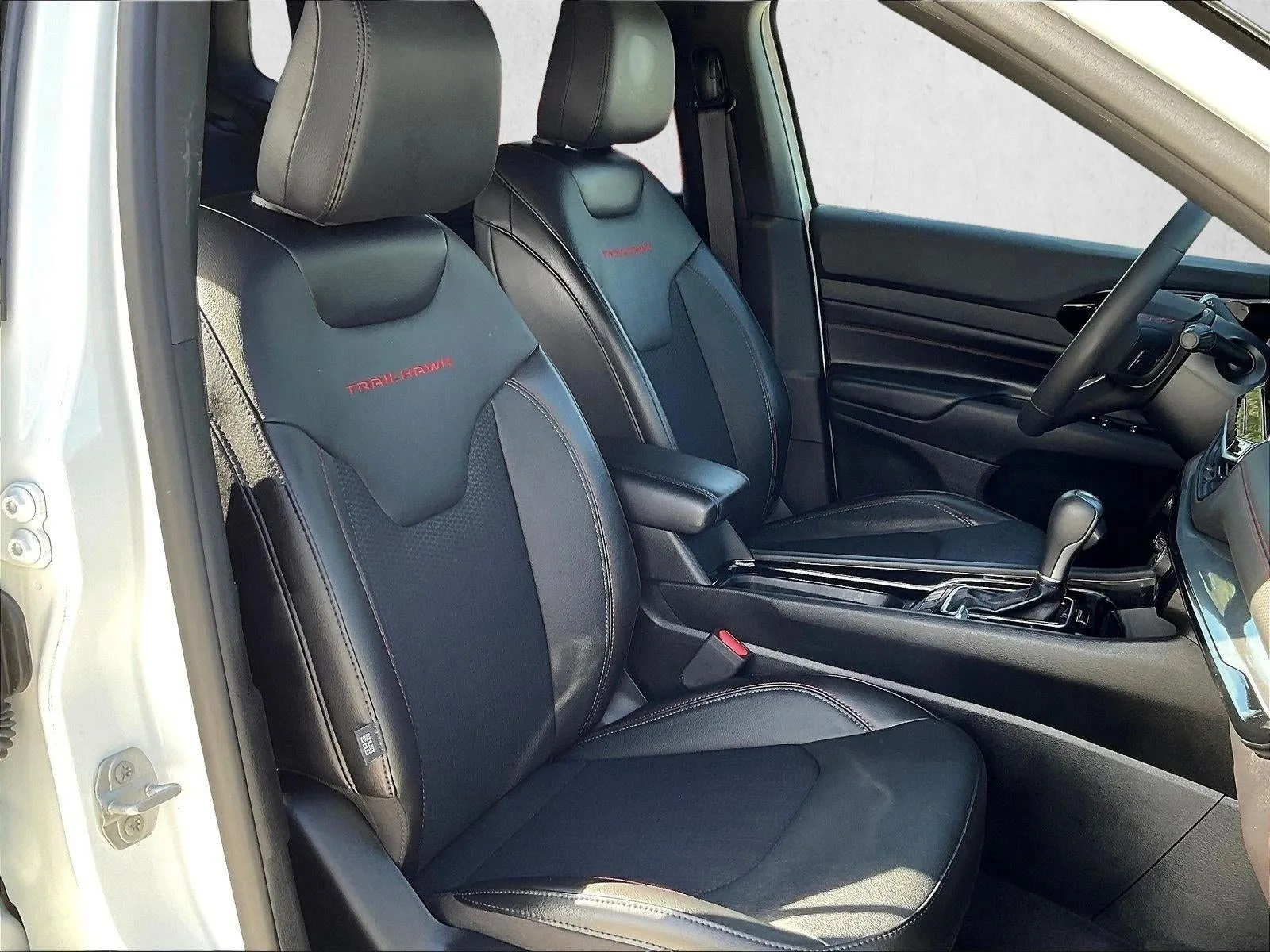 2023 Jeep Compass Trailhawk 4x4 photo 9