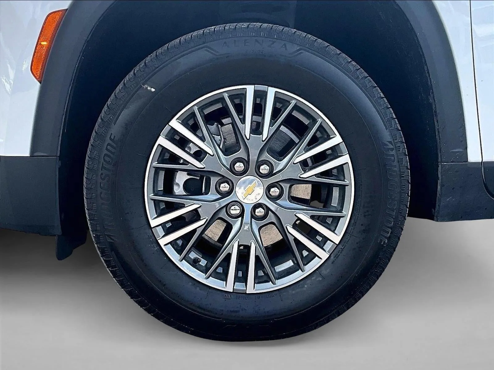 2025 Chevrolet Traverse LT photo 10