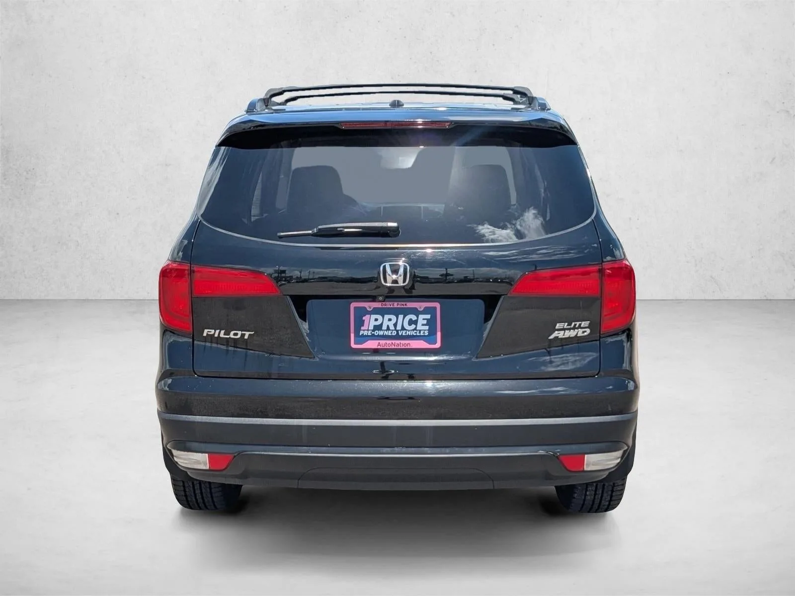 2016 Honda Pilot Elite photo 6
