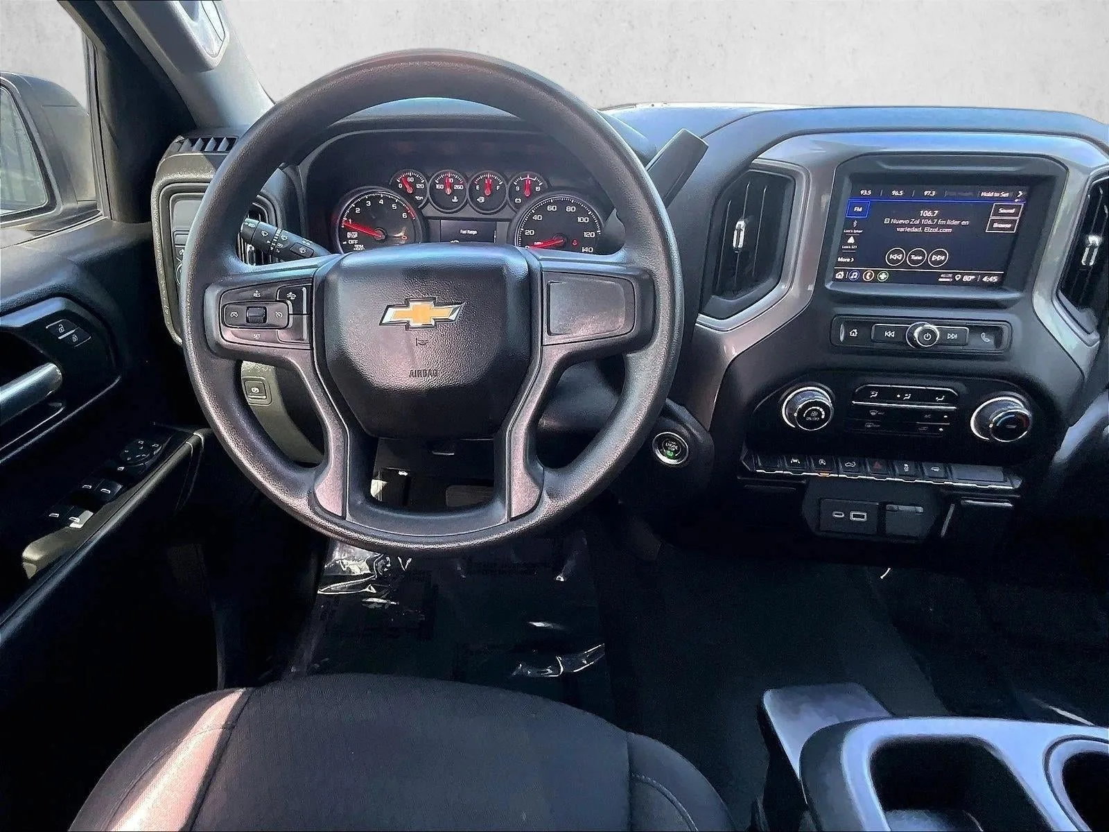 2023 Chevrolet Silverado 1500 Custom photo 7