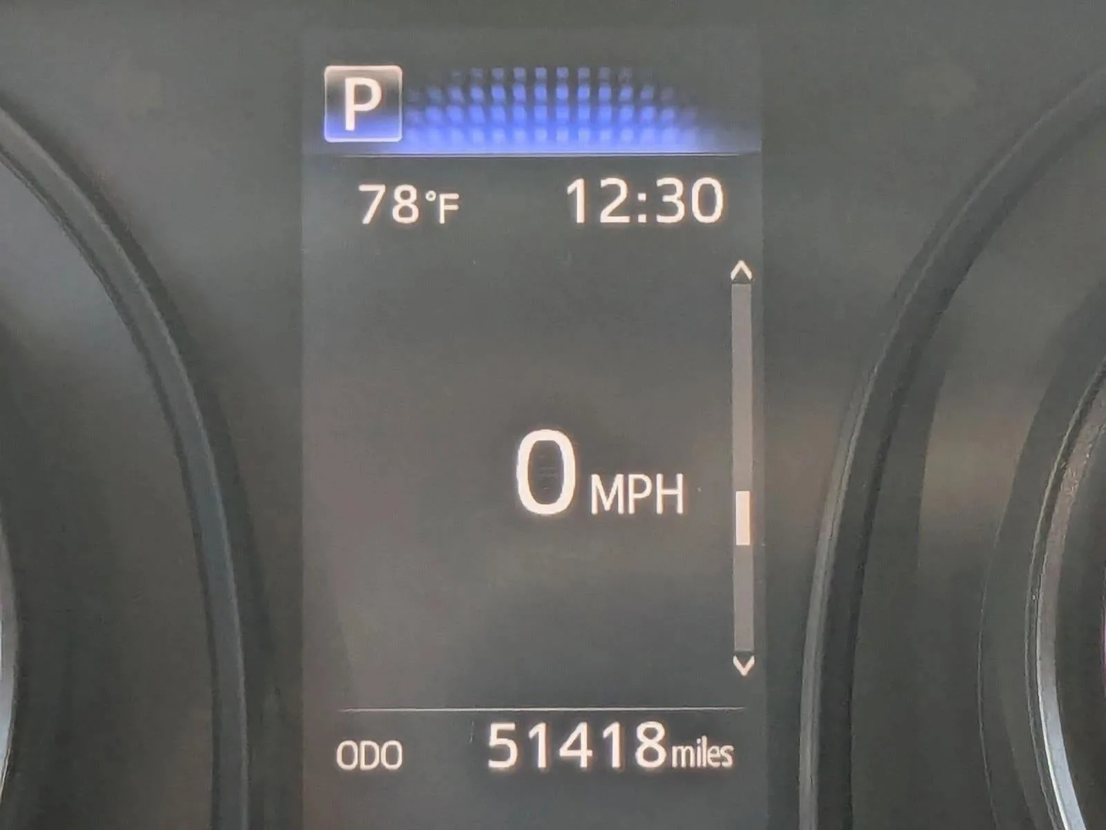 2023 Toyota Camry SE Auto (SE) photo 11