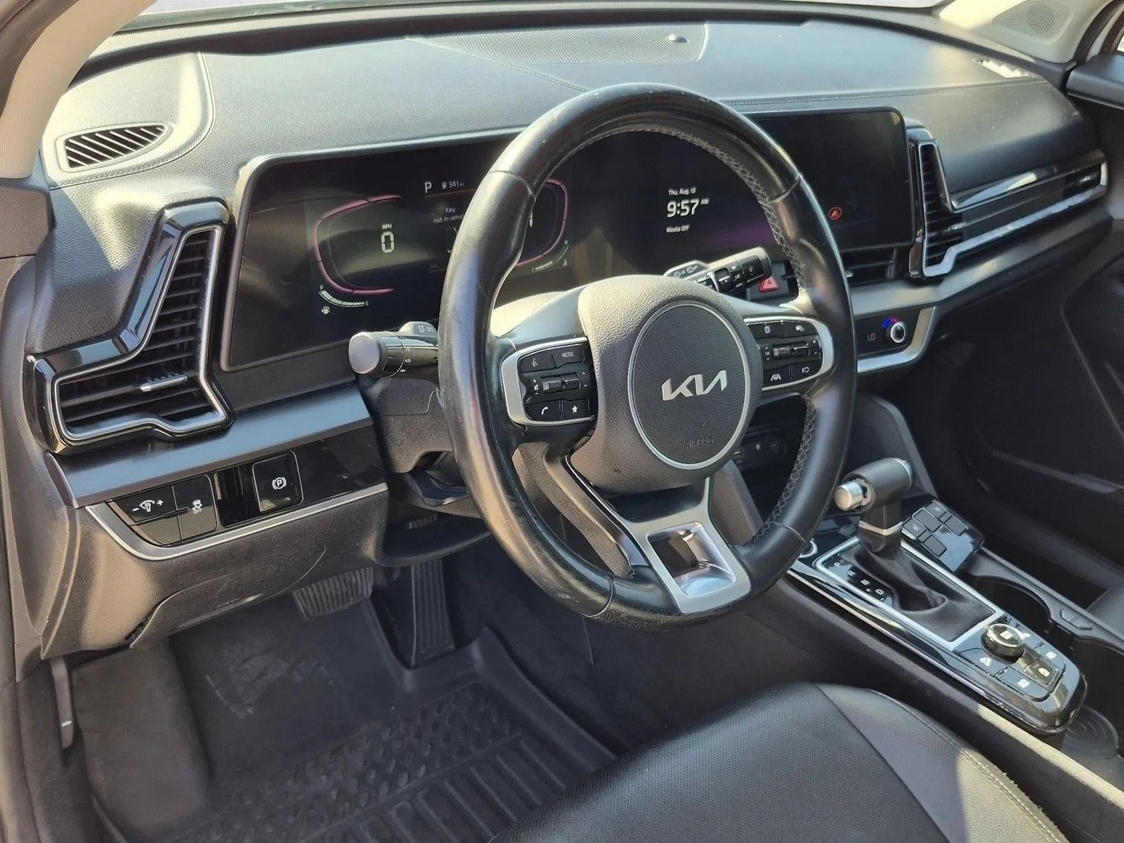 2023 Kia Sportage EX FWD photo 11