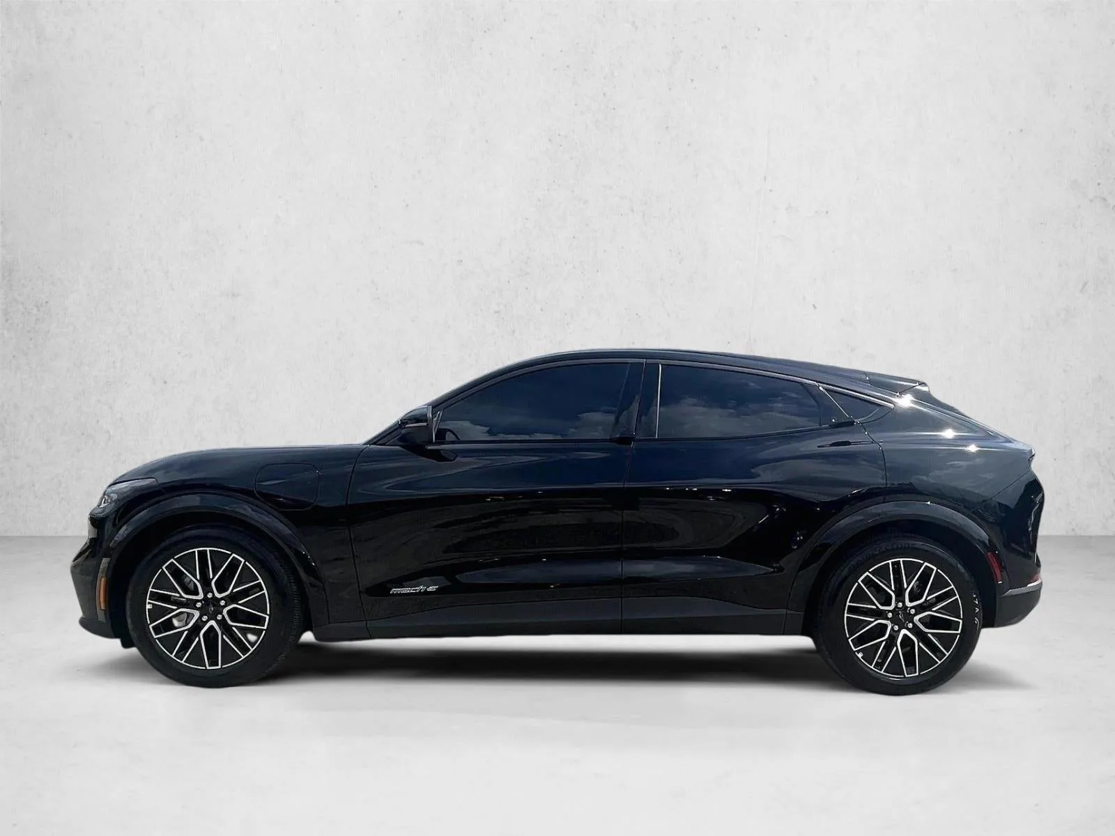 2026 Ford Mustang Mach-E Premium photo 6