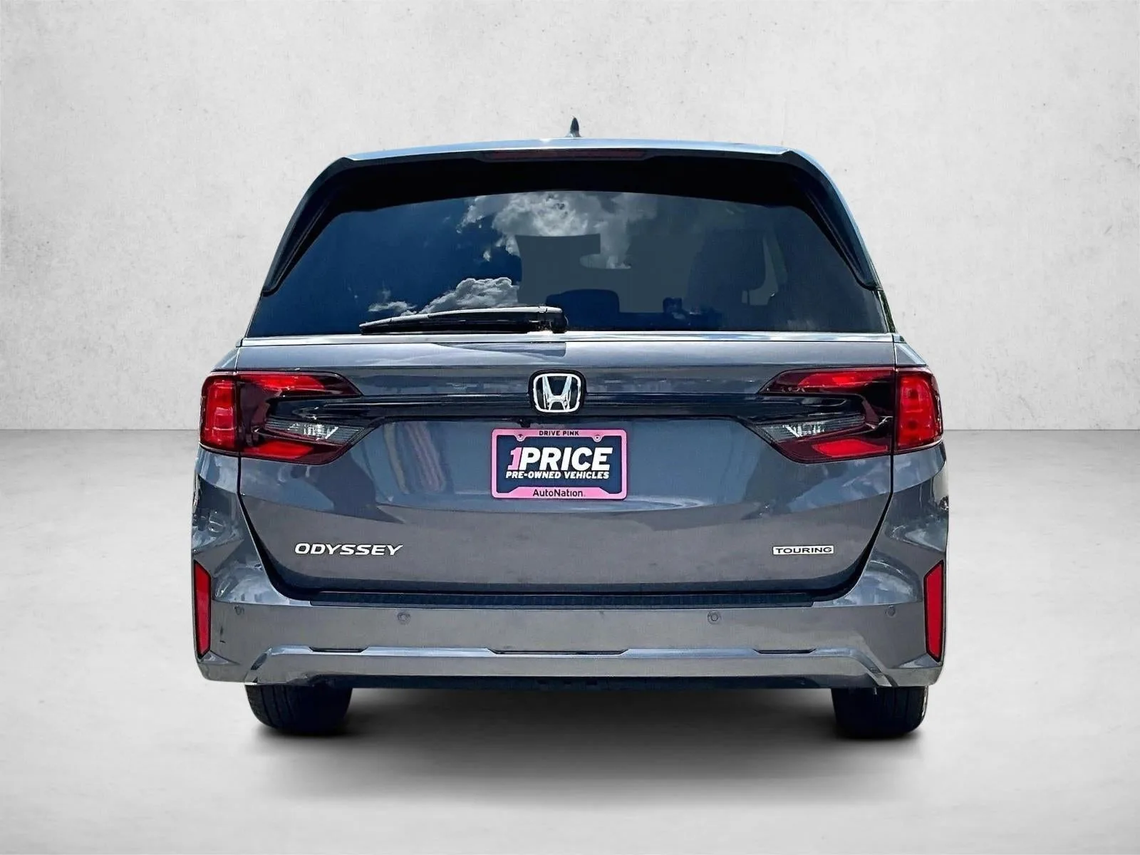 2025 Honda Odyssey Touring photo 4