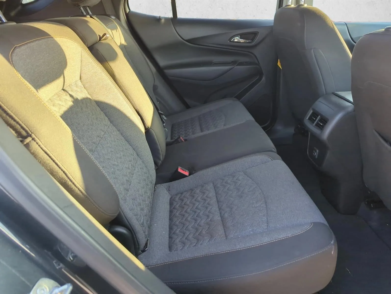 2023 Chevrolet Equinox FWD 4dr LT w/1LT photo 9